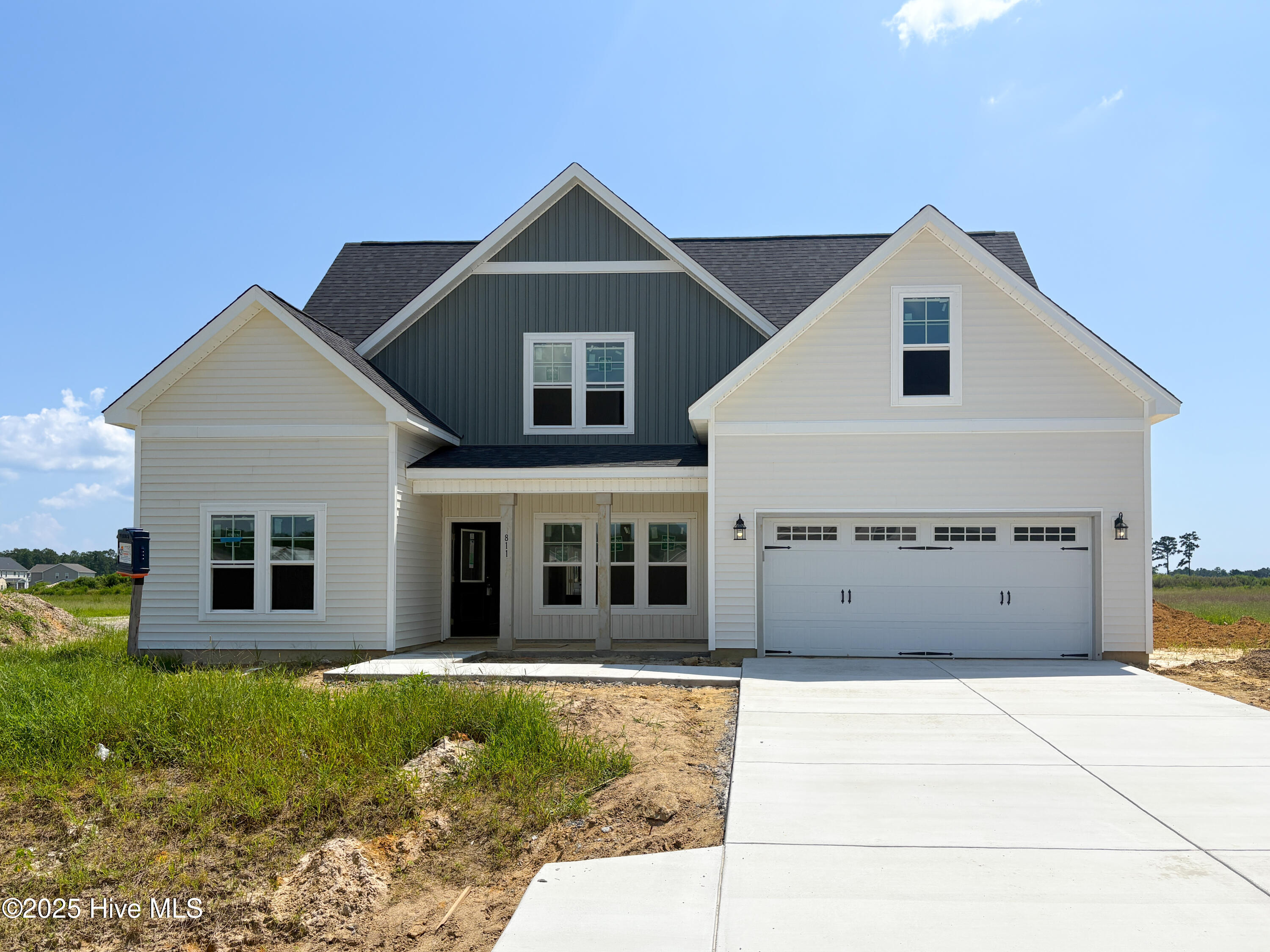 811 Tupelo Tree Drive Property Photo 1