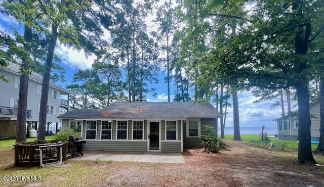 743 Island View Road Property Photo 1