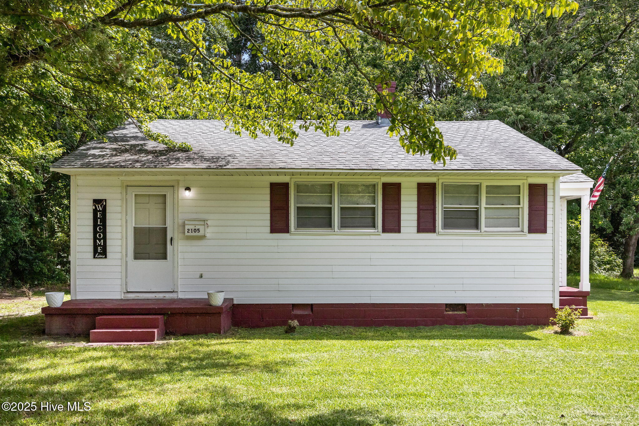 2105 Marsha Avenue Property Photo 1