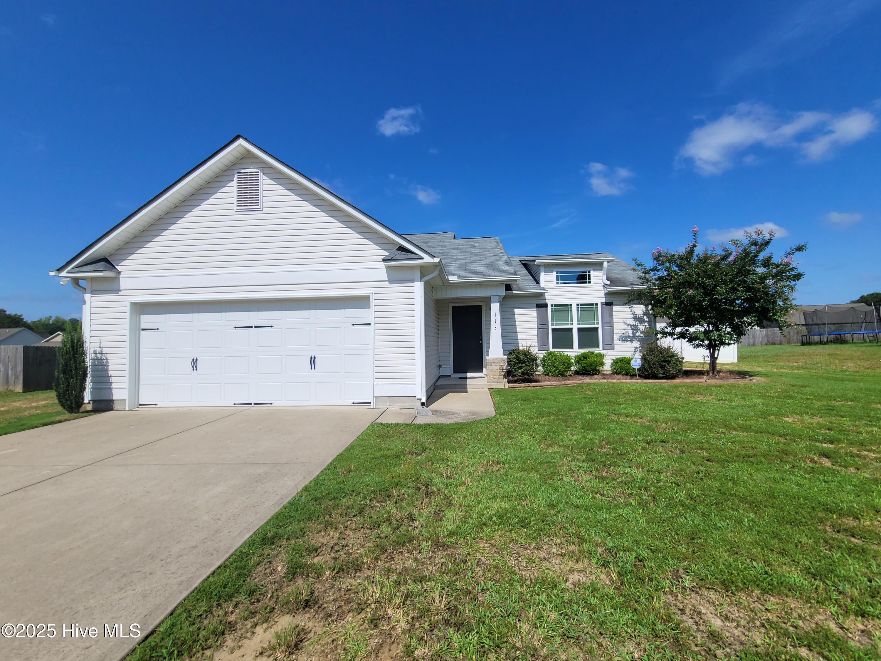 113 Larksdale Cove Property Photo 1