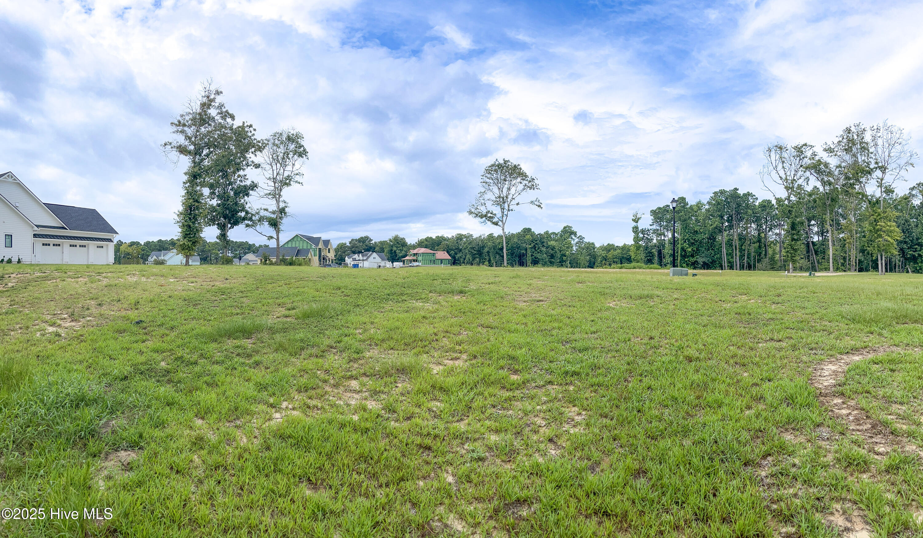 26 W Scarborough Court Property Photo 3