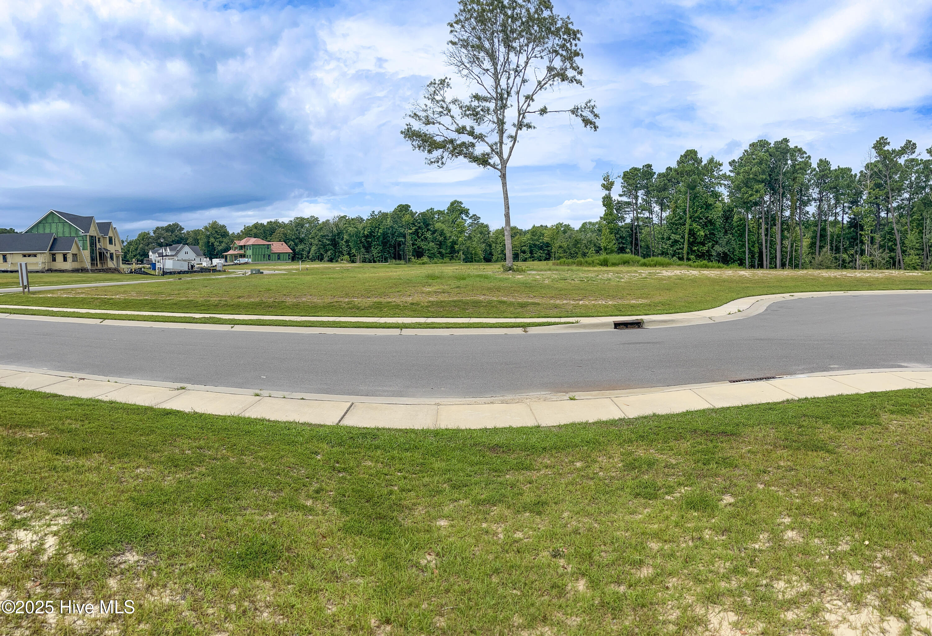 26 W Scarborough Court Property Photo 4