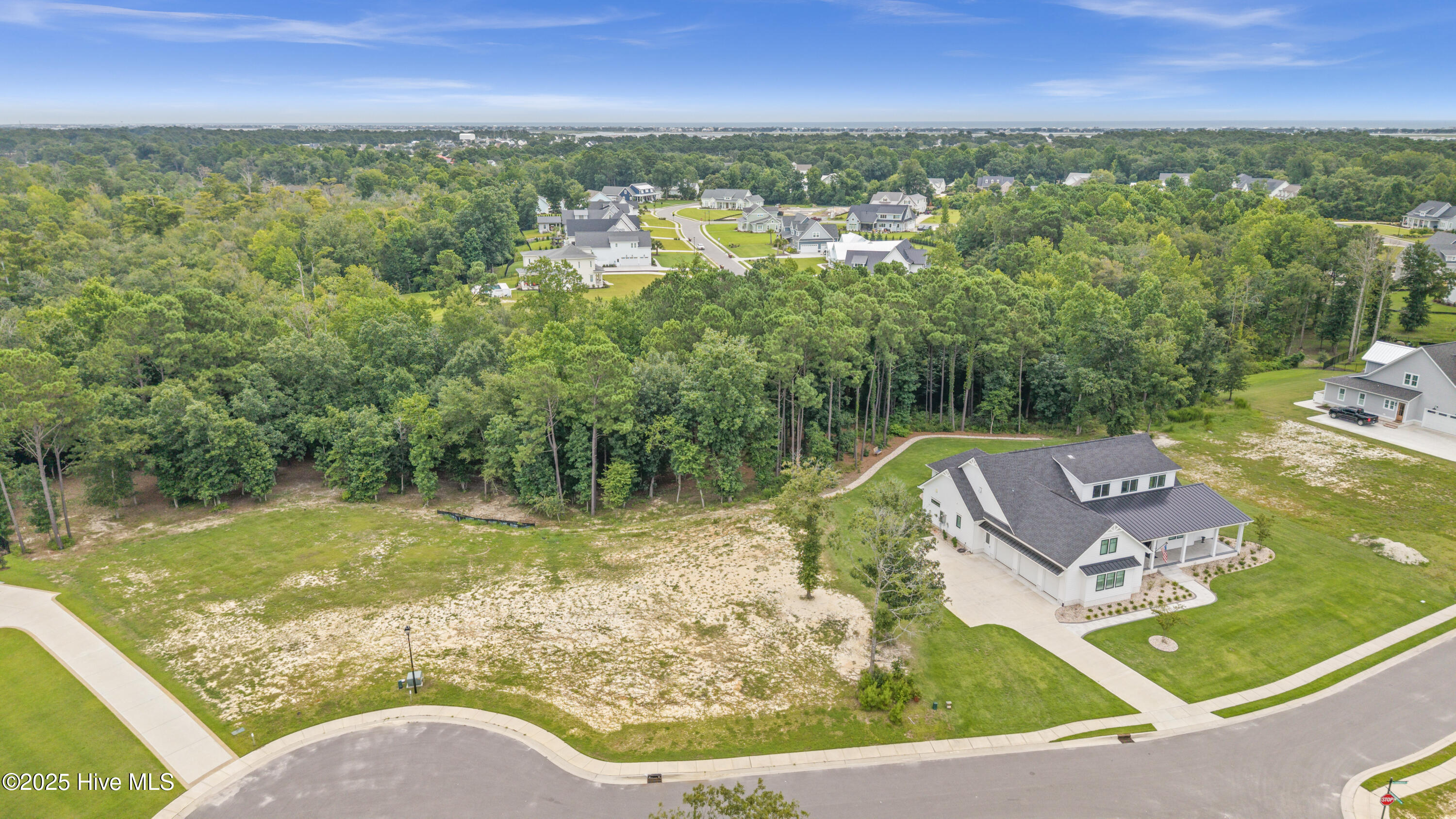 26 W Scarborough Court Property Photo 5