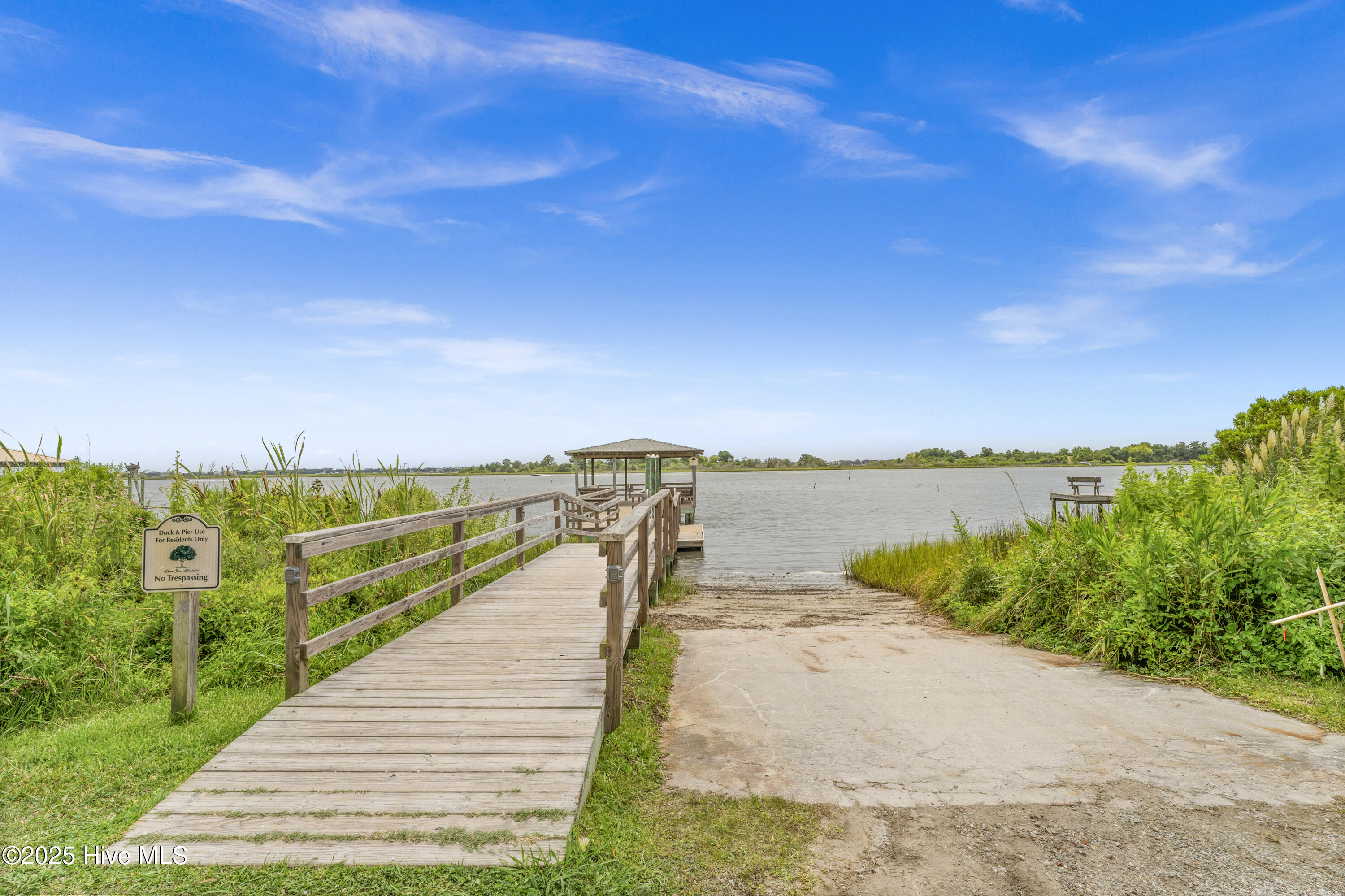 26 W Scarborough Court Property Photo 8