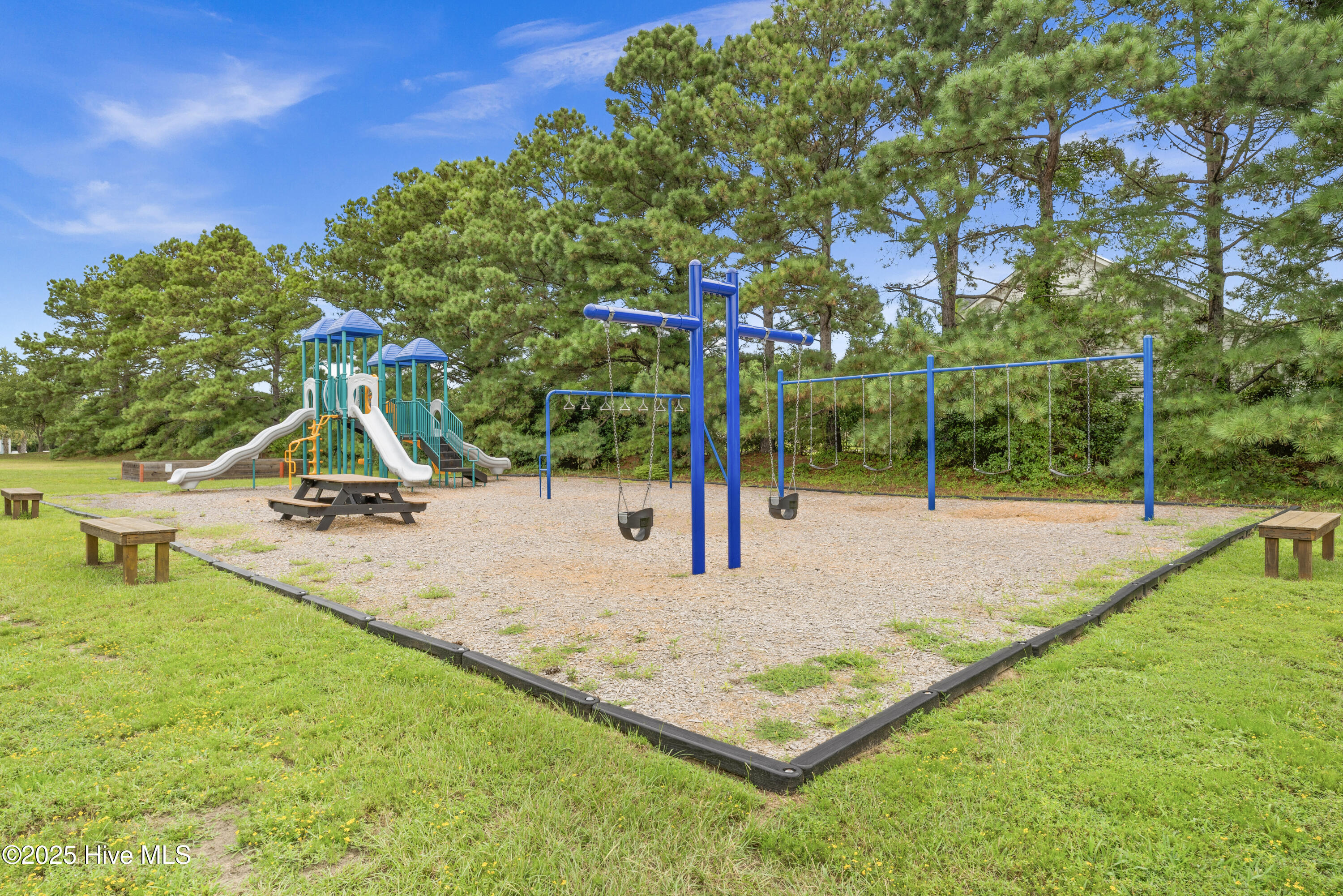 26 W Scarborough Court Property Photo 29