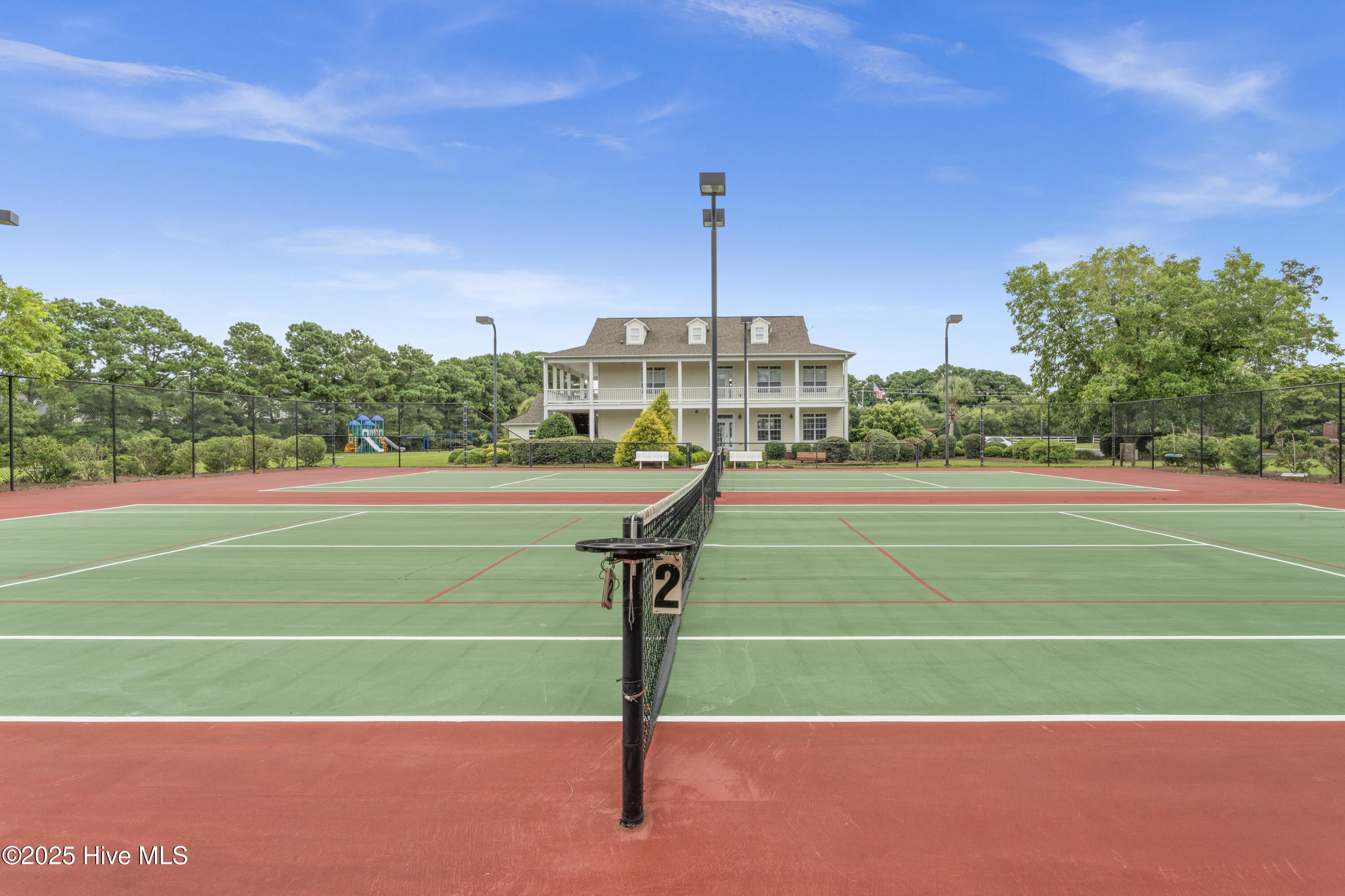 26 W Scarborough Court Property Photo 34