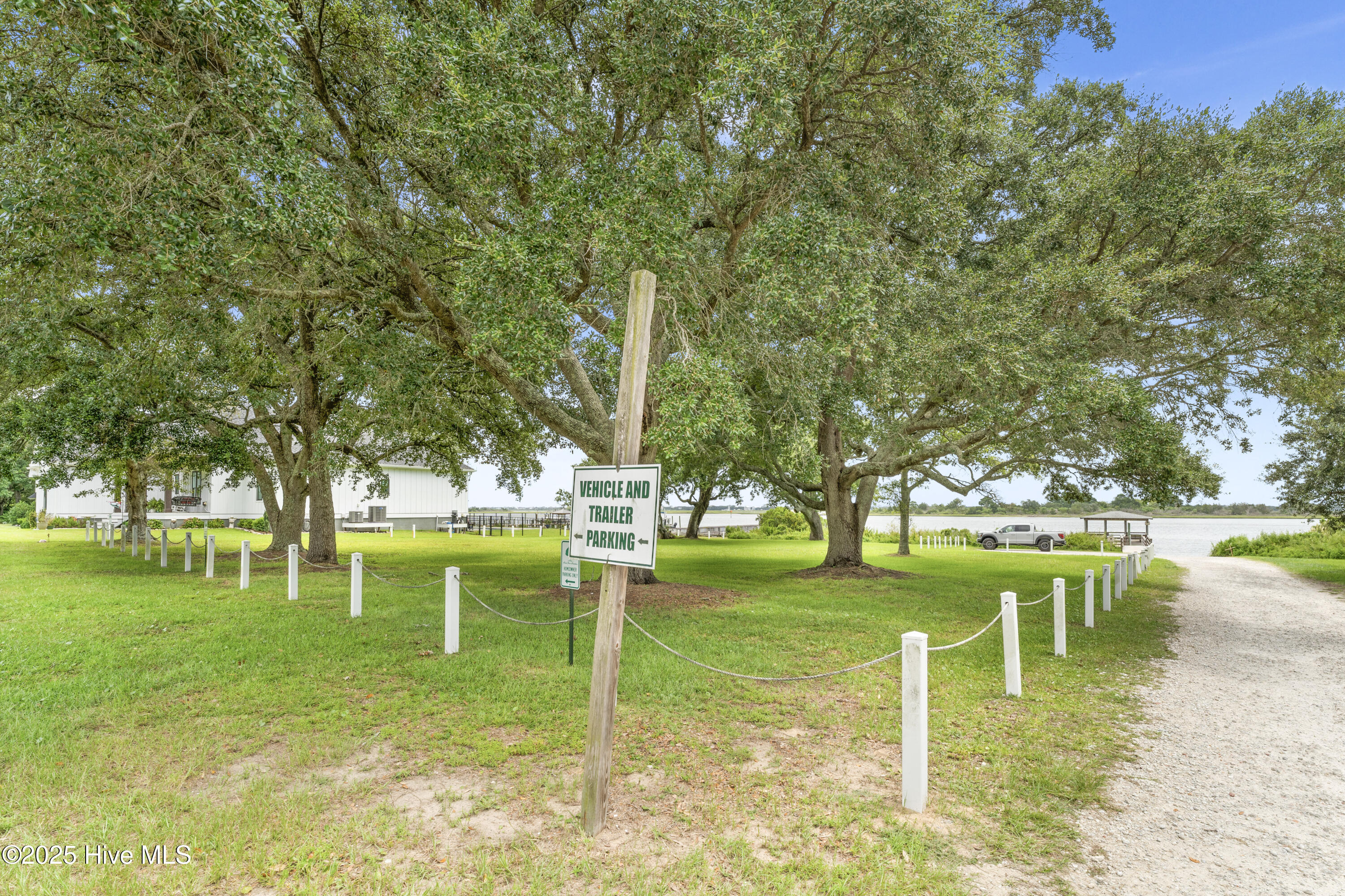 26 W Scarborough Court Property Photo 37