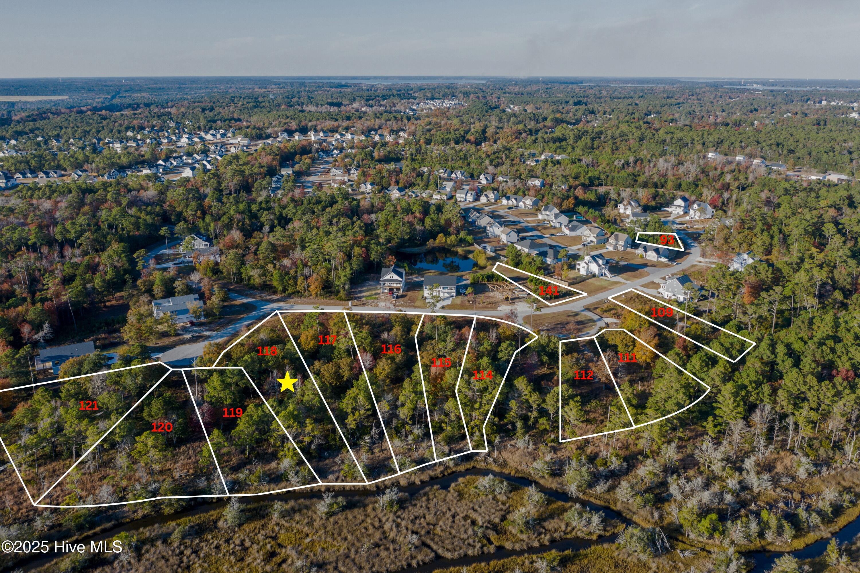 401 118 Harrison Court Property Photo 4
