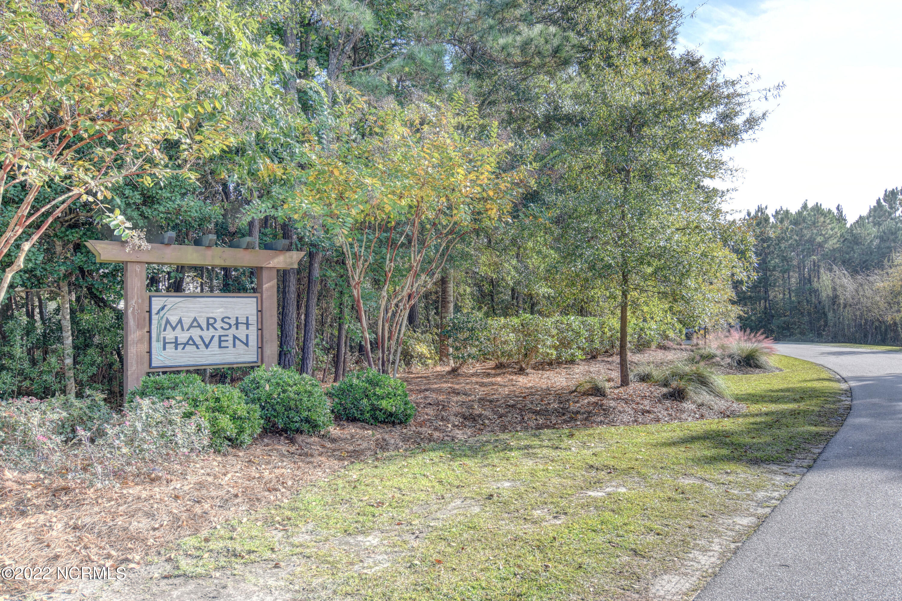 401 118 Harrison Court Property Photo 17