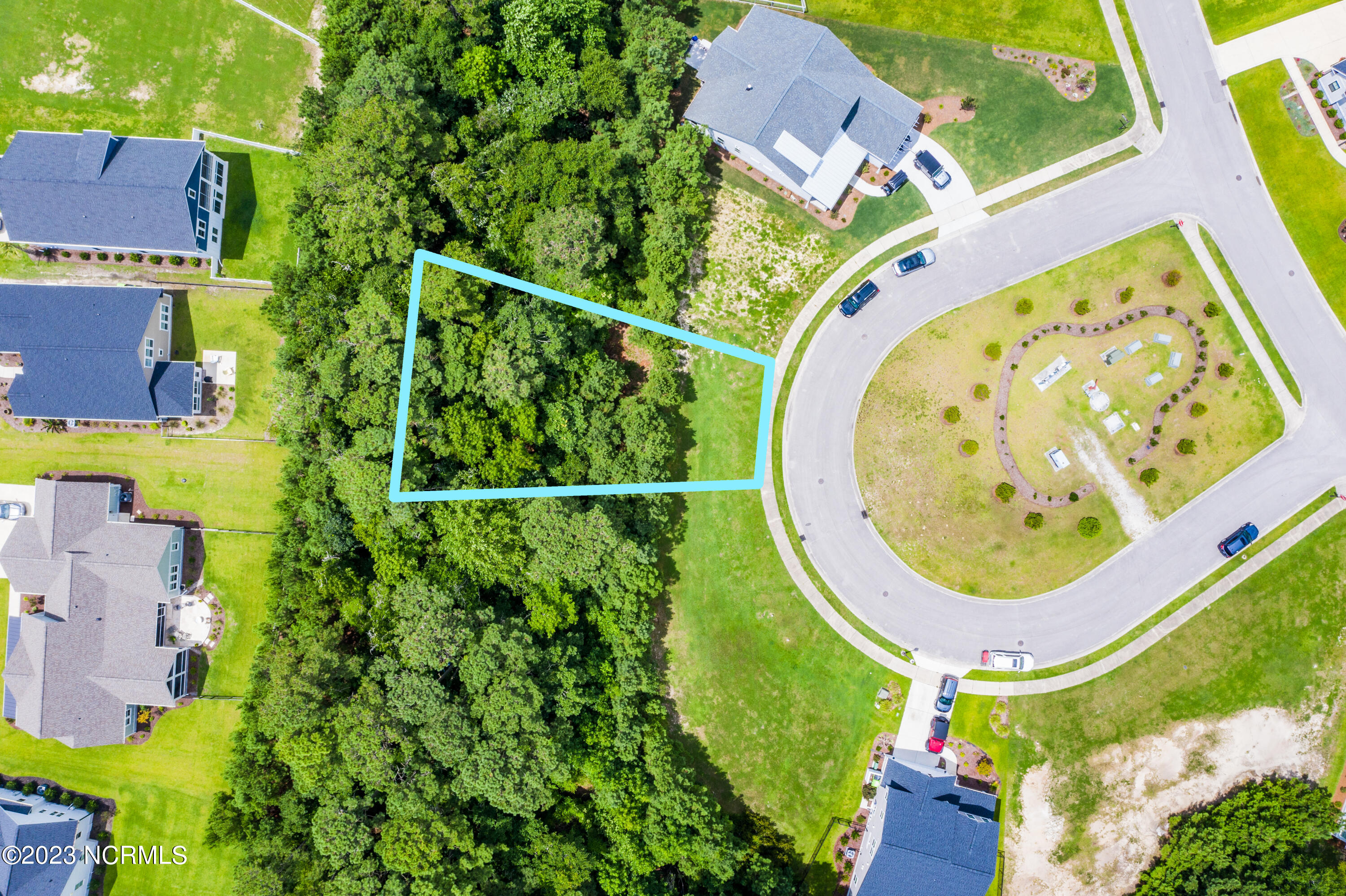 604 Martin House Loop Property Photo 1