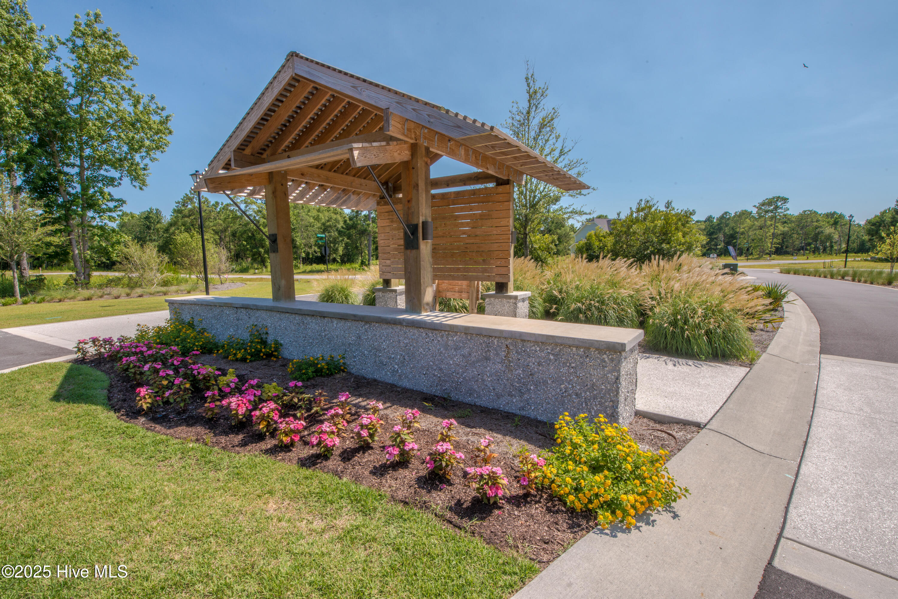 606 Needlerush Court Property Photo 8