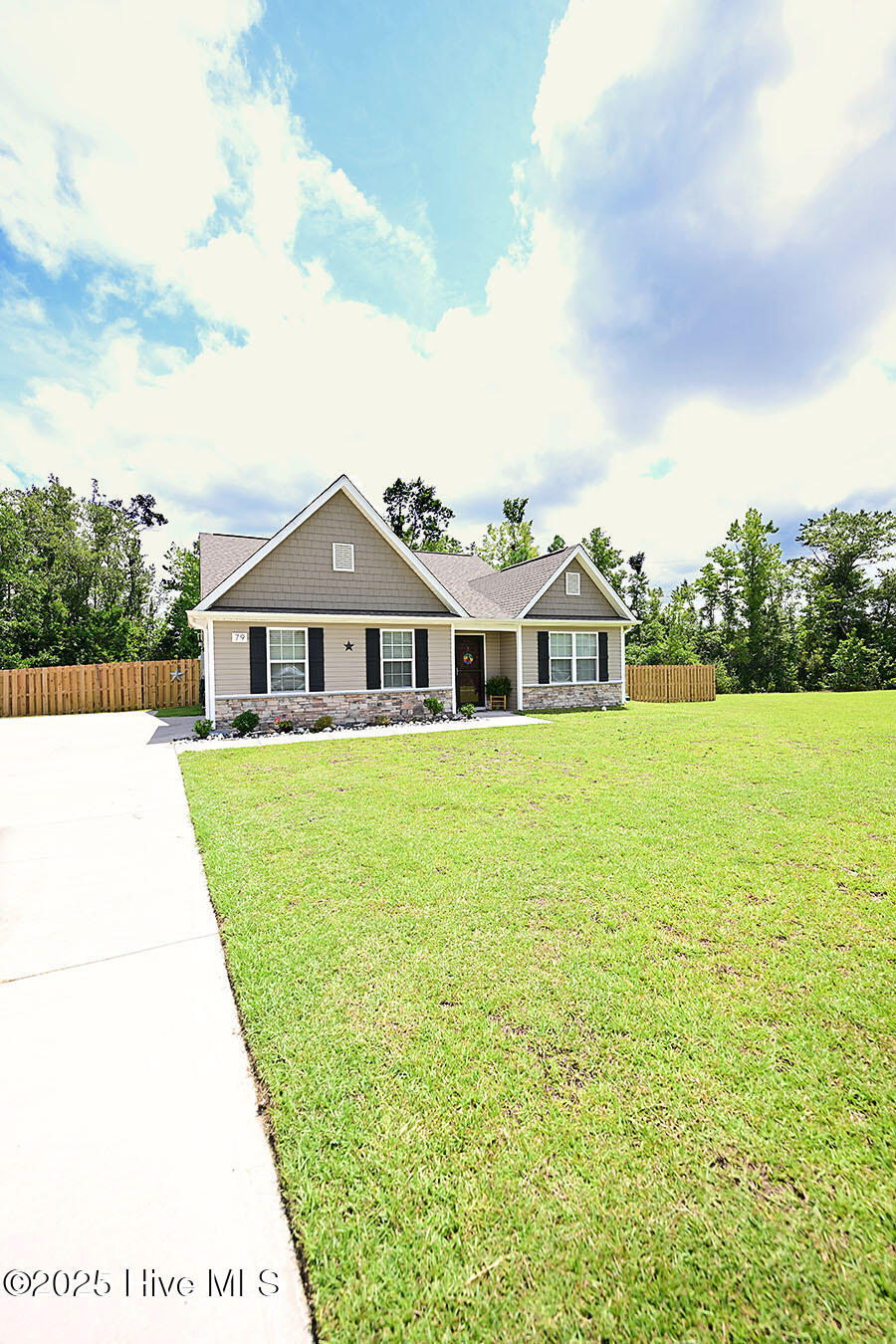 79 Gordy Way Property Photo 1