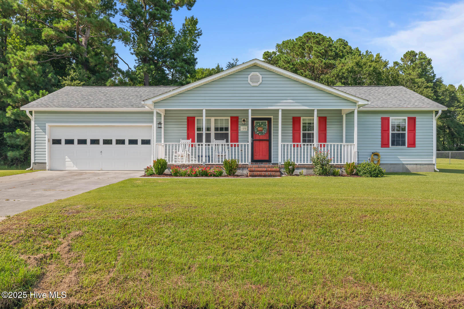 126 Nicole Court Property Photo 1