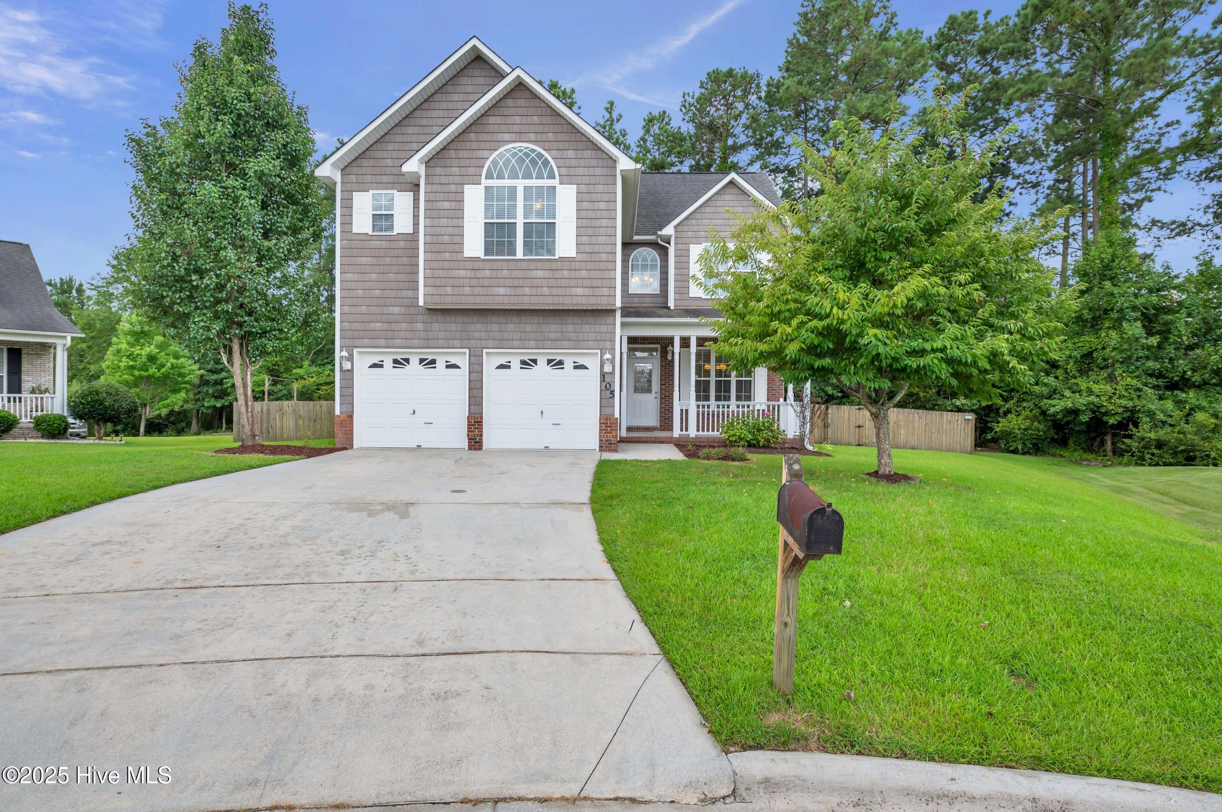 105 Kingswood Court Property Photo 1