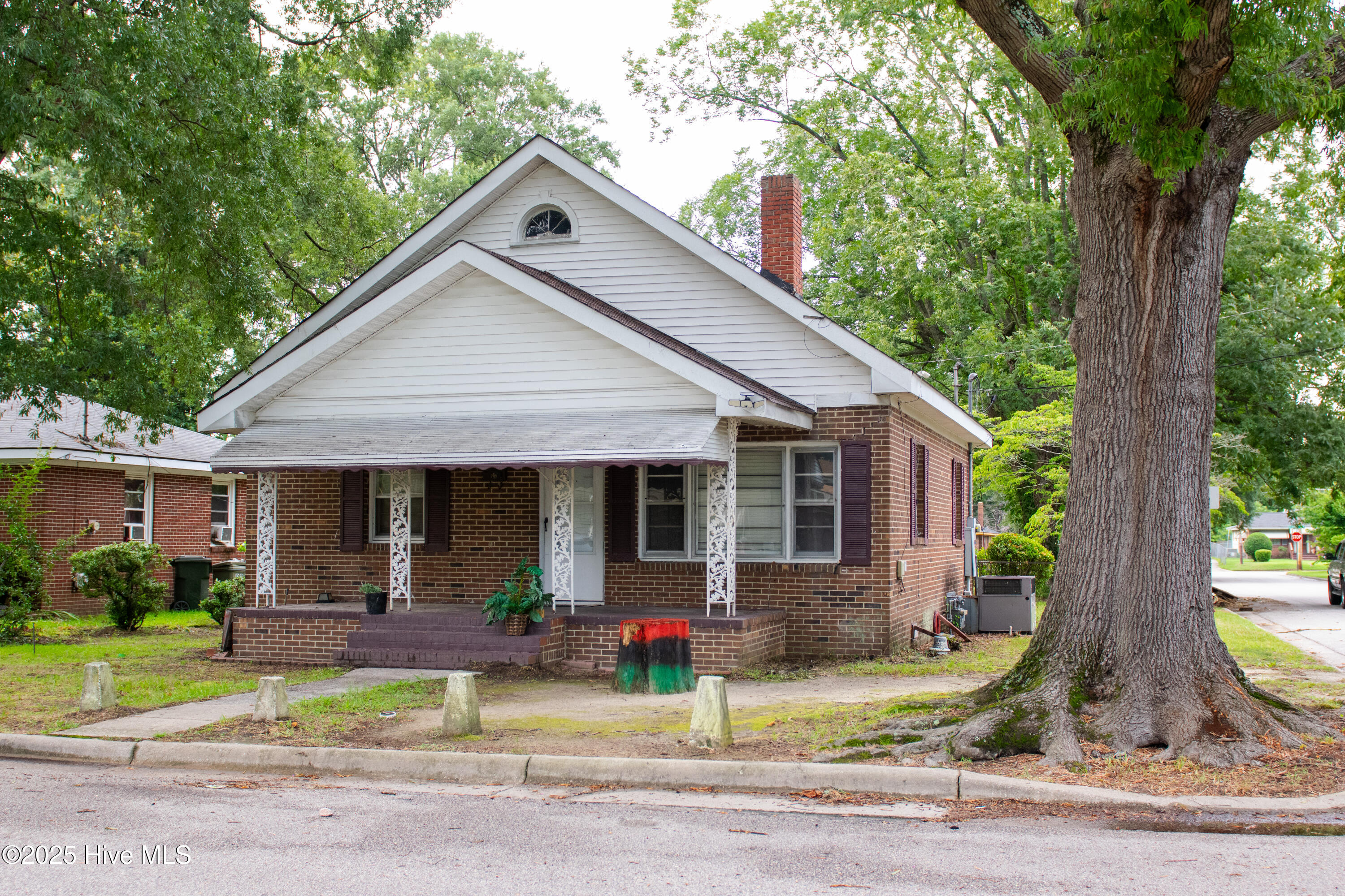 913 Faison Street Property Photo 1