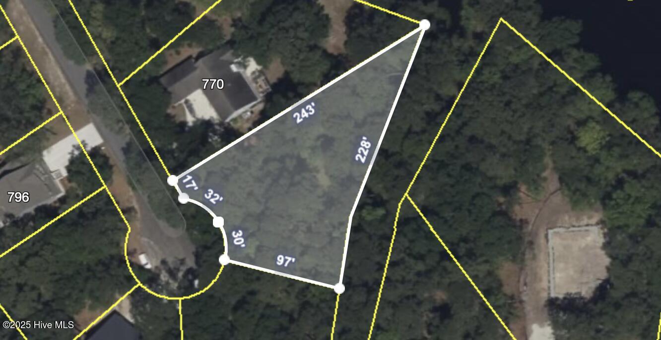 778 Lakeside Drive Property Photo 7