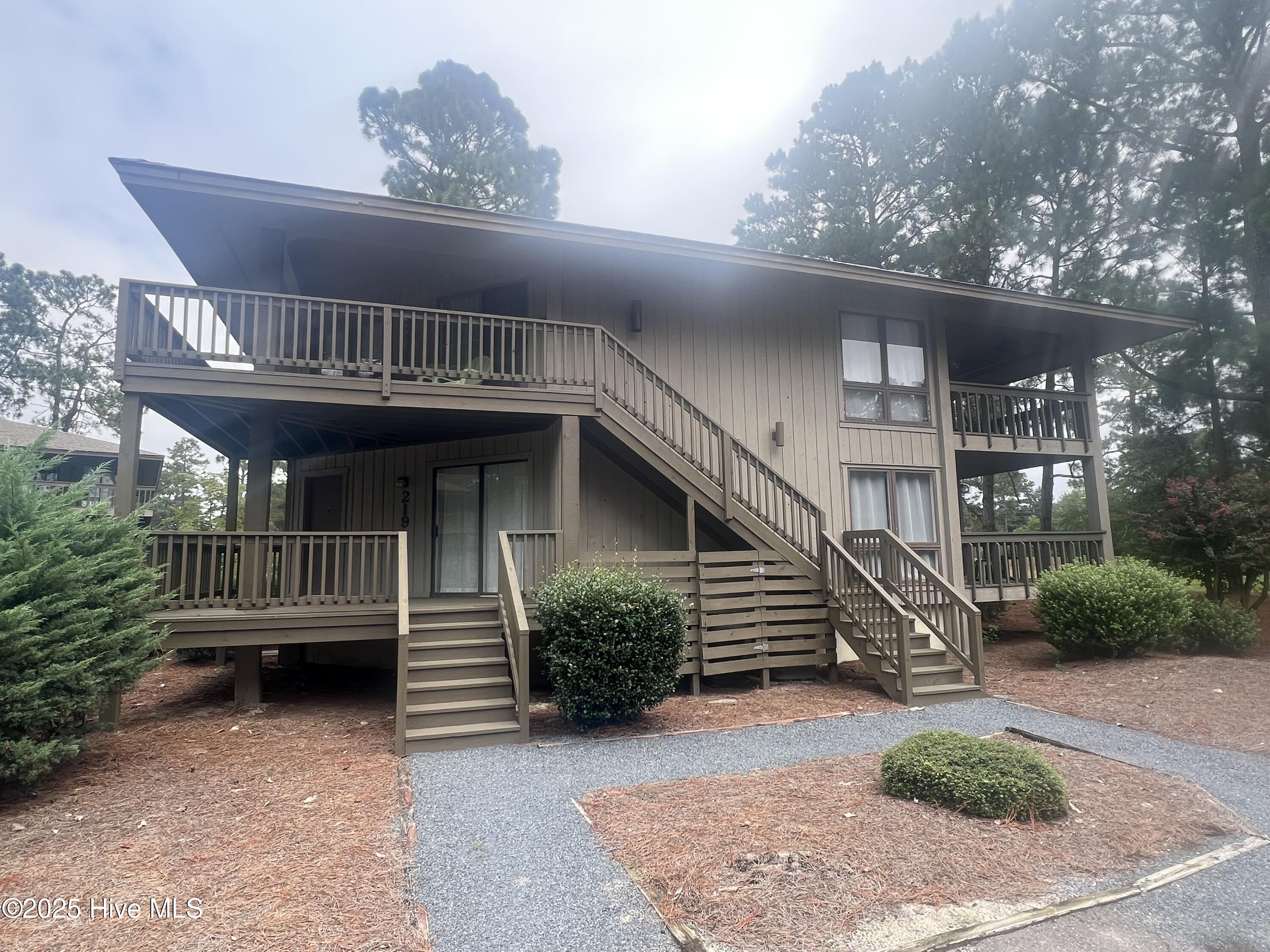 219 Foxkroft Drive Property Photo 1