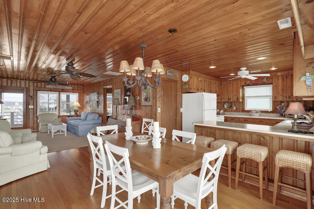 1040 Ocean Boulevard Property Photo 9