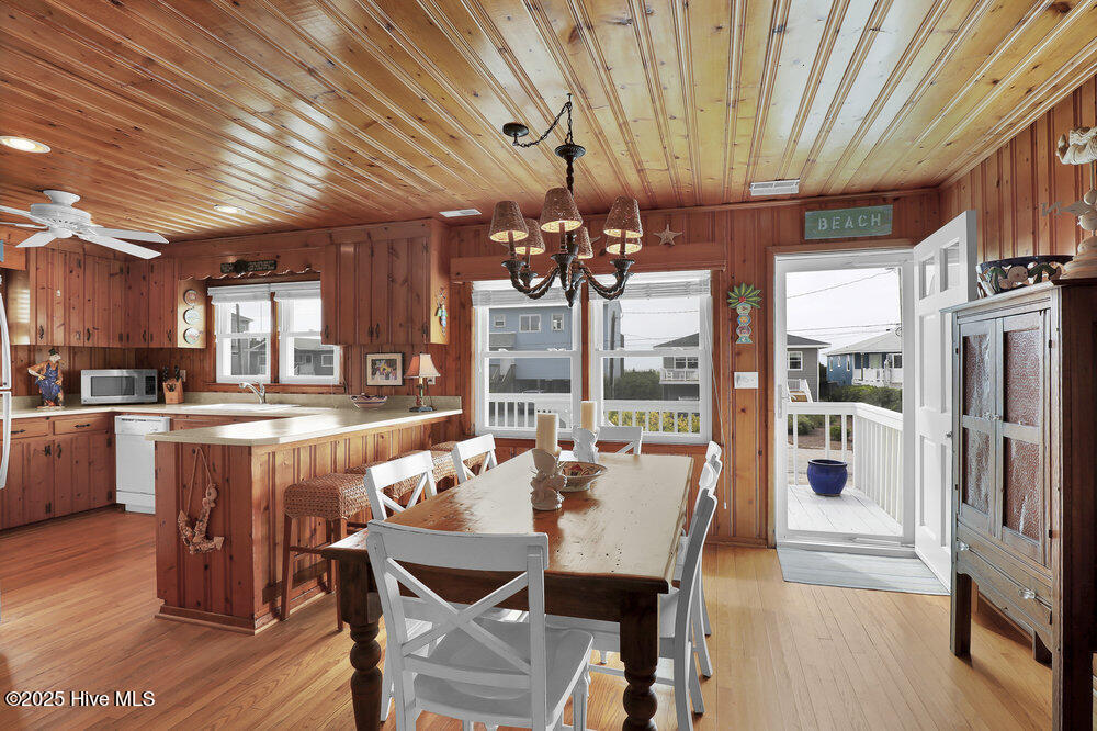 1040 Ocean Boulevard Property Photo 10