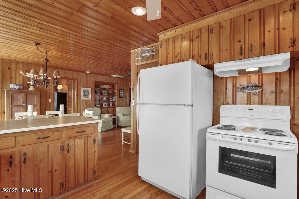 1040 Ocean Boulevard Property Photo 13