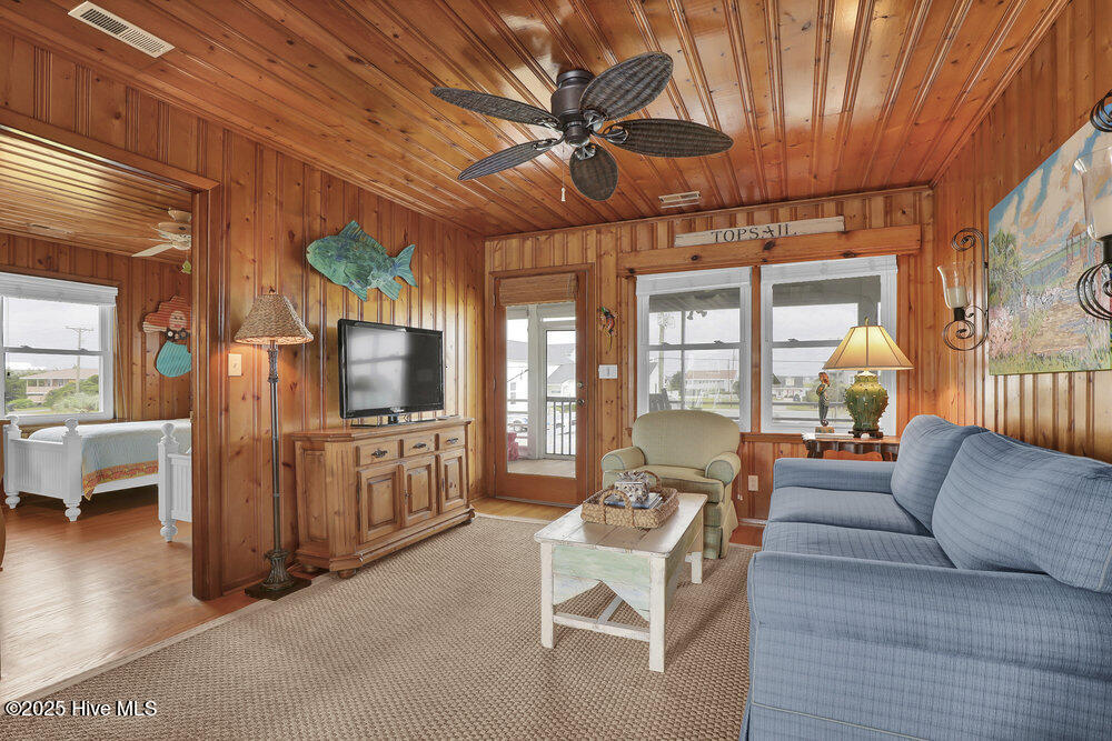 1040 Ocean Boulevard Property Photo 16