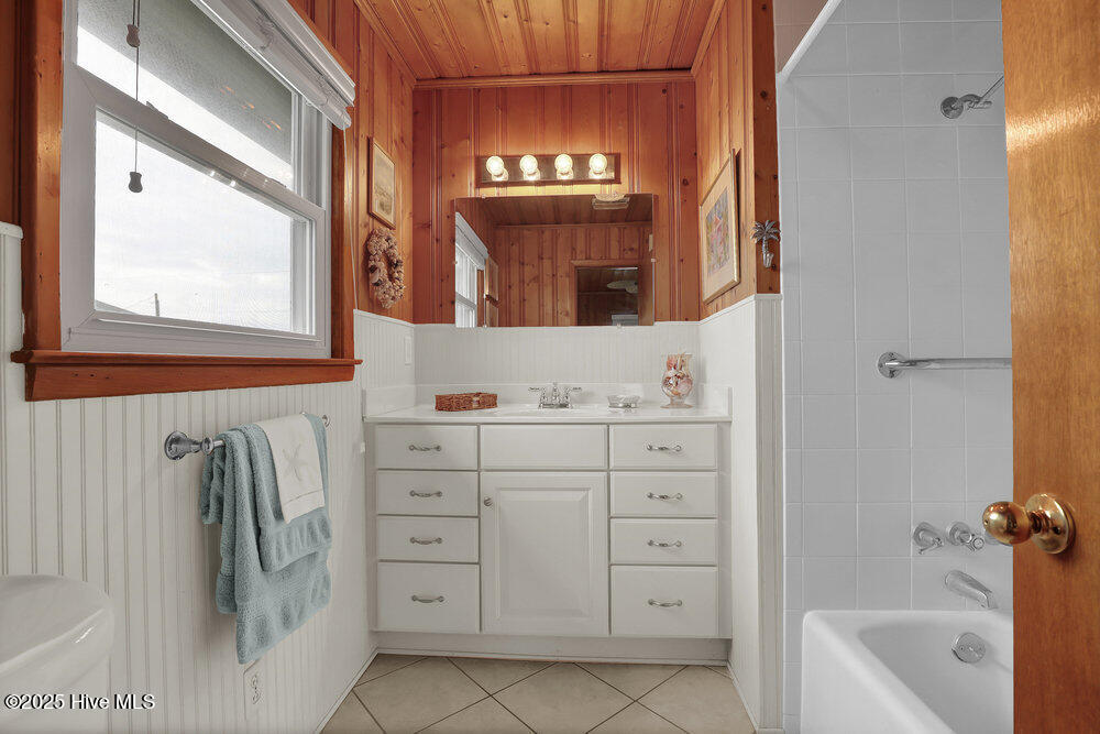 1040 Ocean Boulevard Property Photo 20