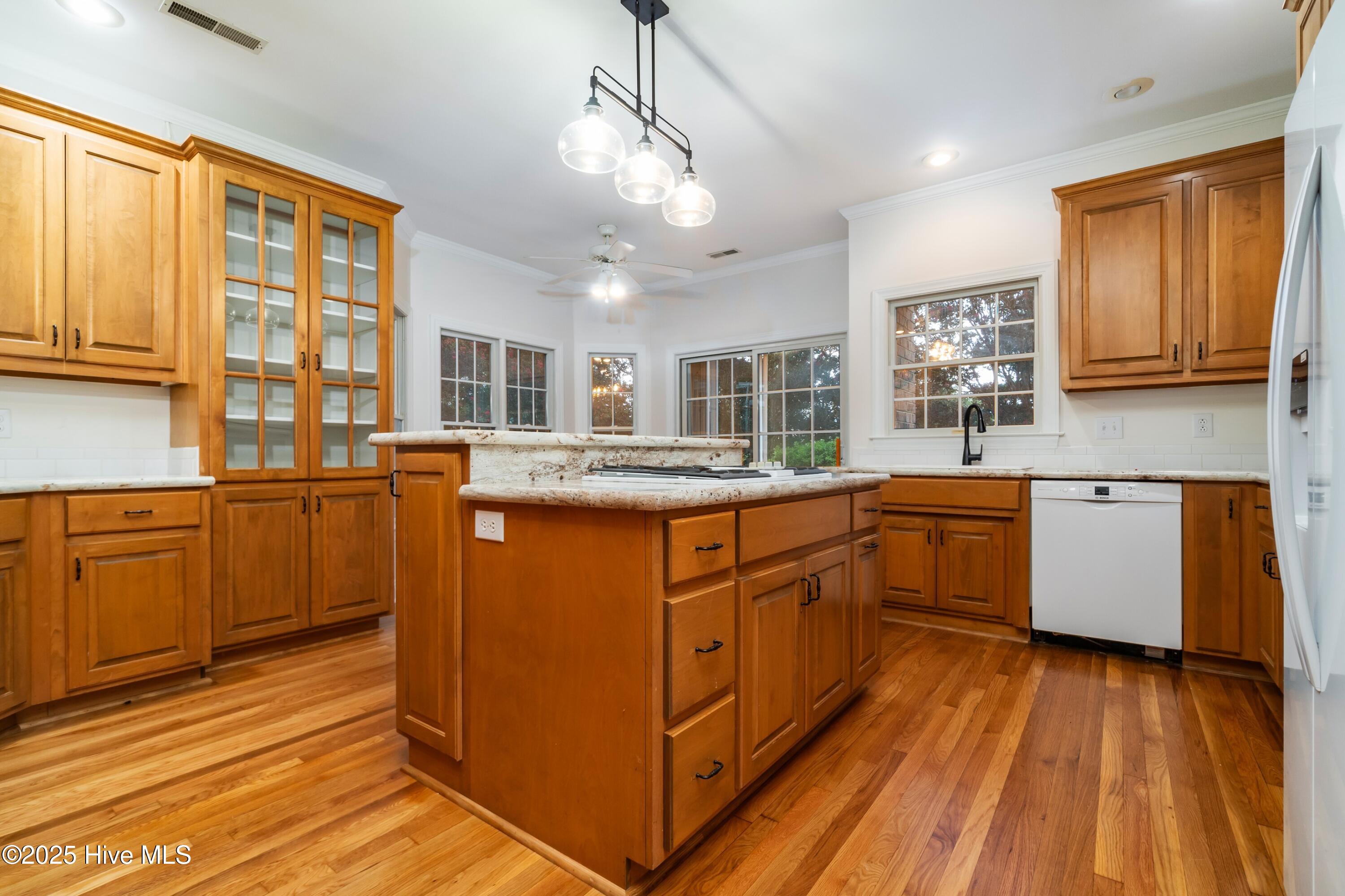 5529 Sandpiper Drive Property Photo 11