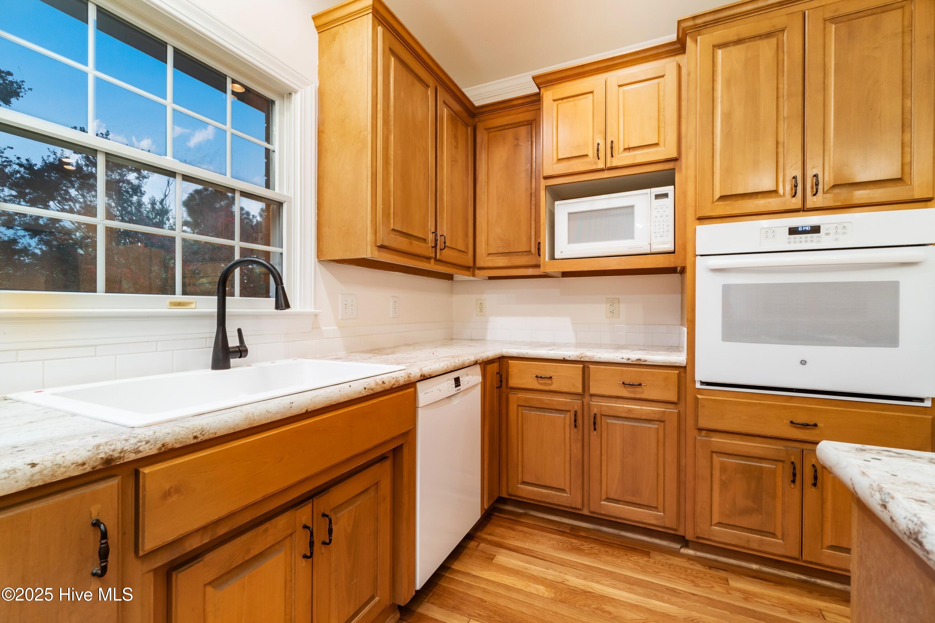 5529 Sandpiper Drive Property Photo 16