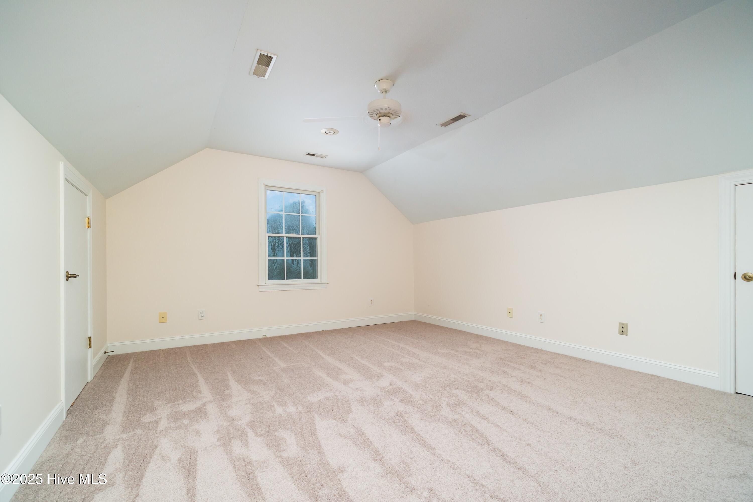 5529 Sandpiper Drive Property Photo 28