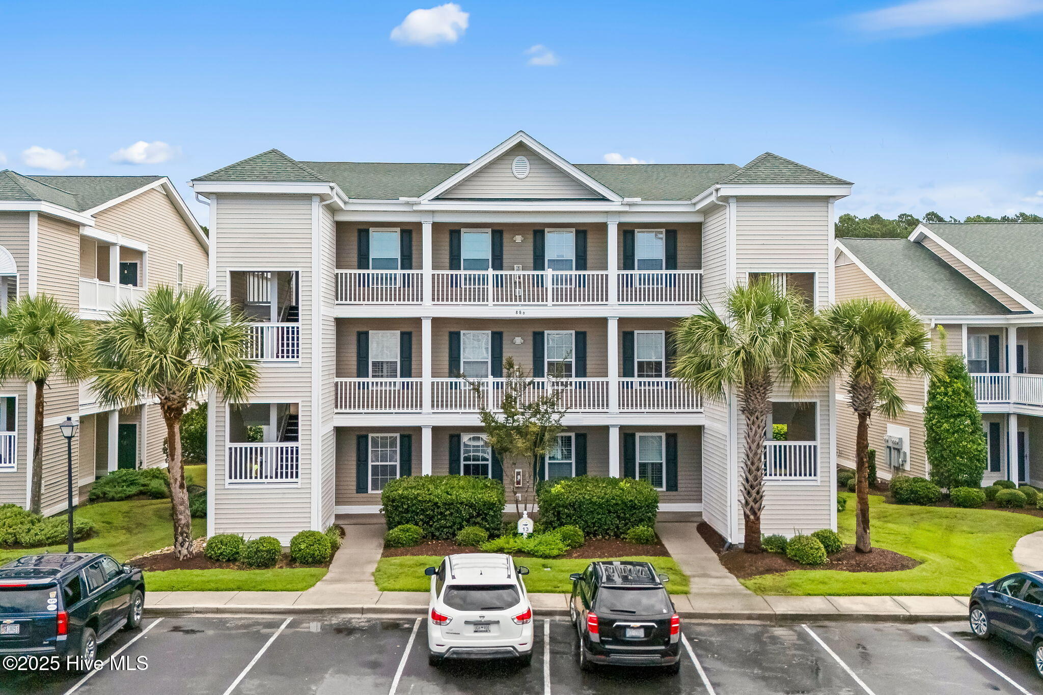 886 Great Egret Circle 13 D Property Photo 1