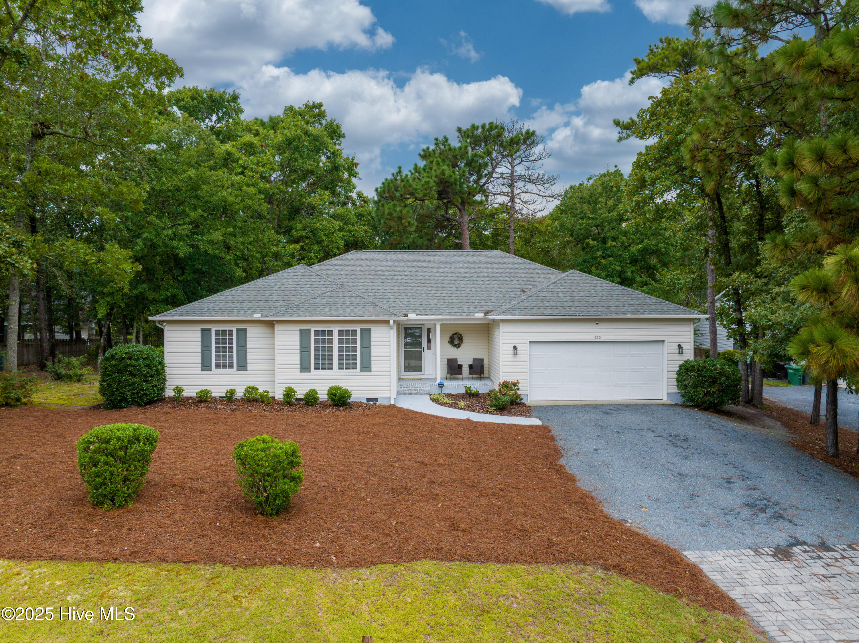 270 Wheeling Drive Property Photo 1