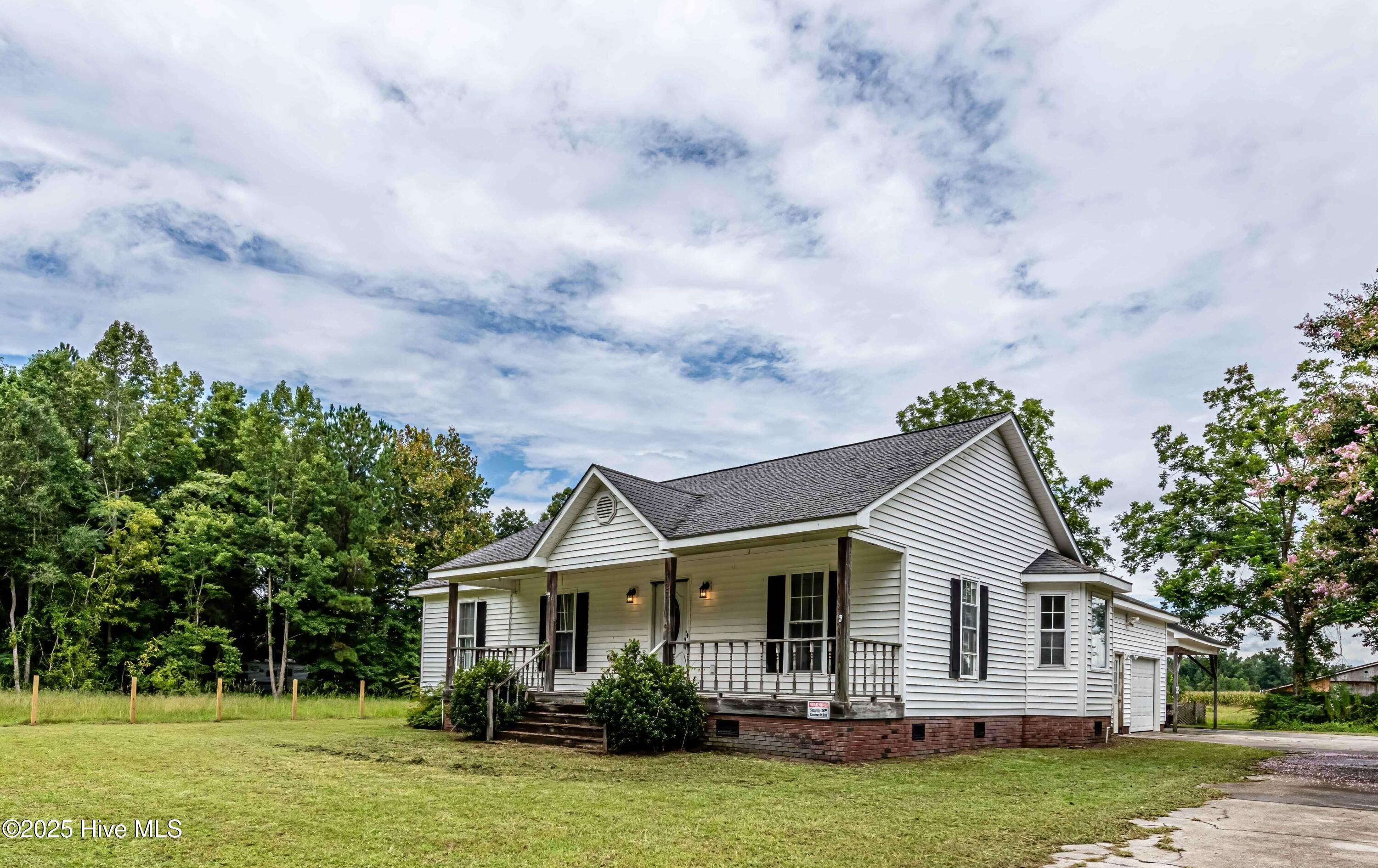 127 Rodney Lanier Road