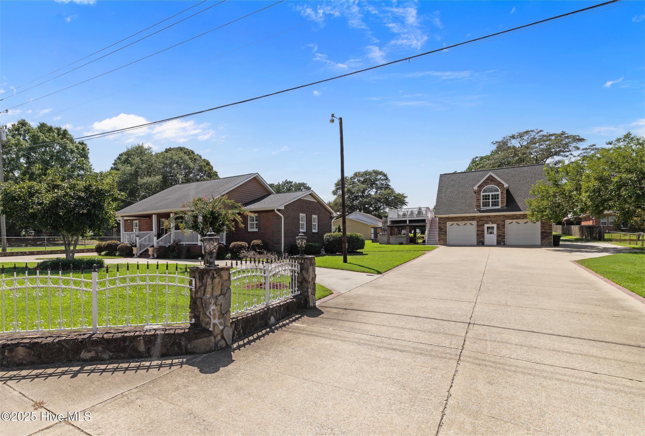 175 Galilee Road Property Photo 1