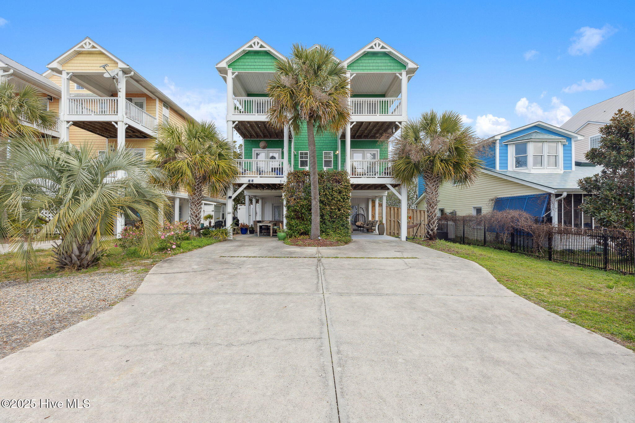 704 Ocean Boulevard Unit 2 Property Photo 1