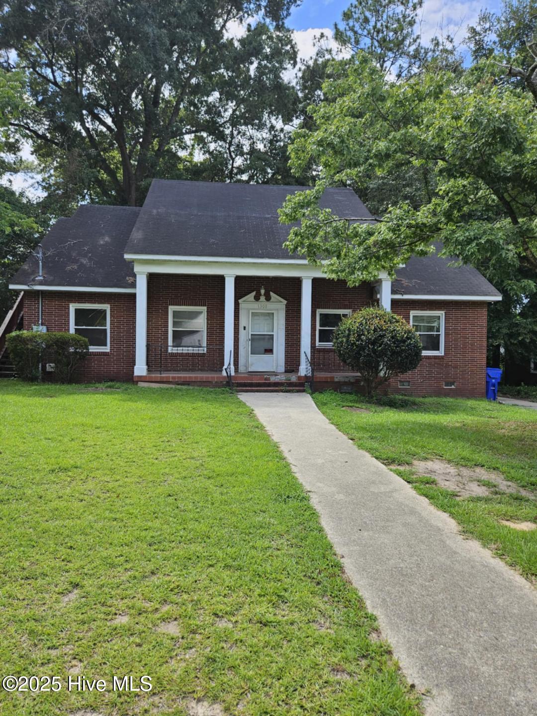 1308 N Independence Street Property Photo 1