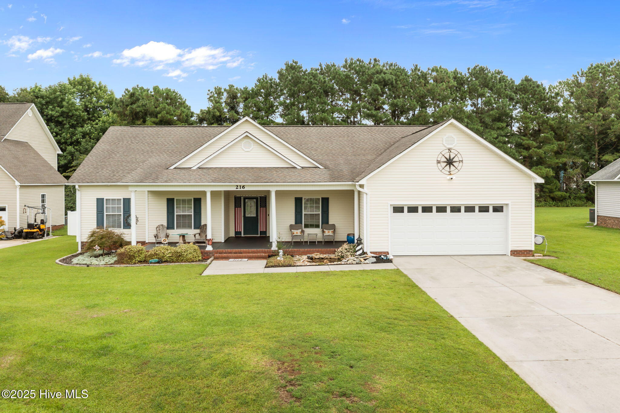 216 Raven Ridge Court Property Photo 1