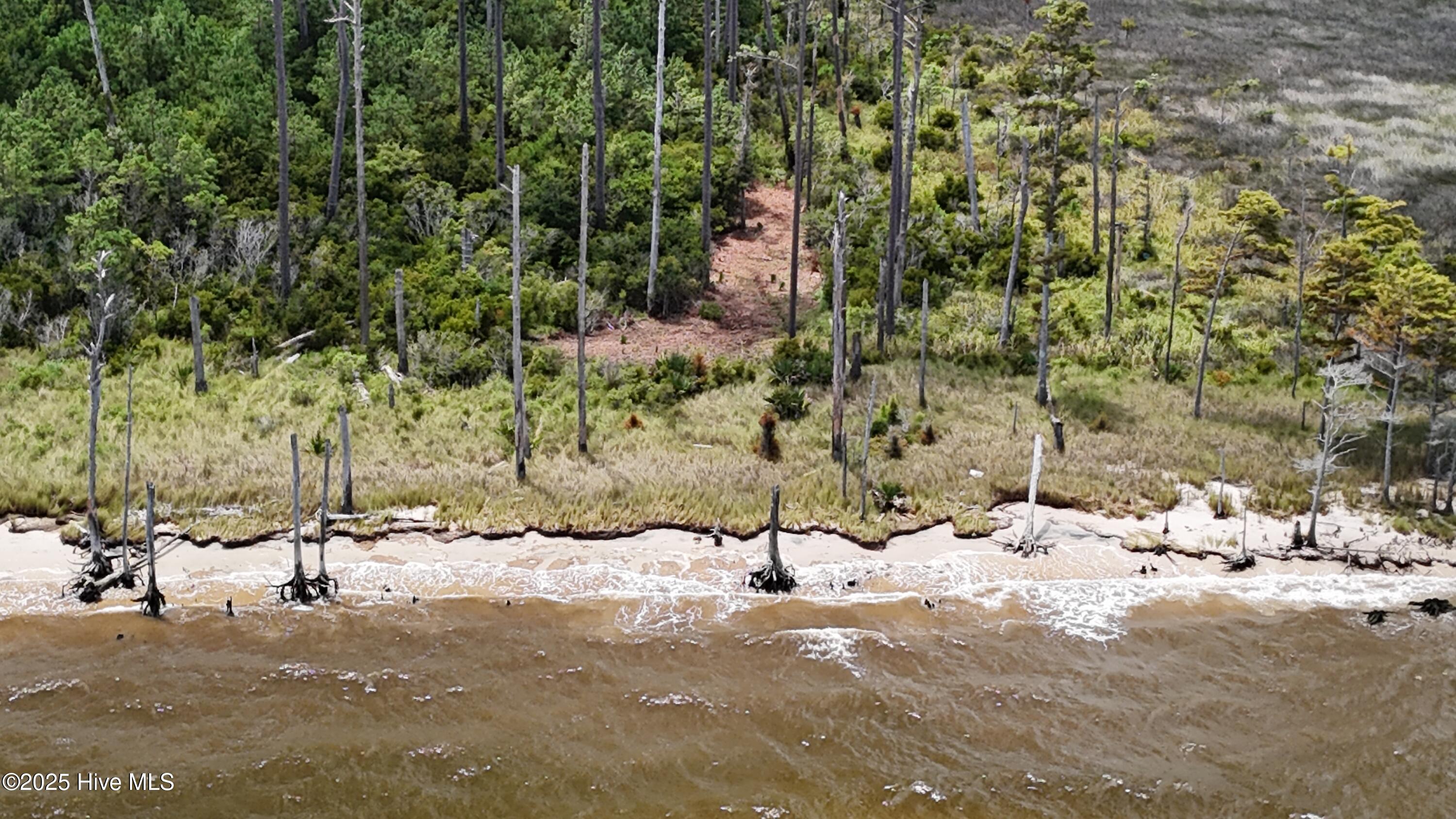 740 Sandy Point Drive Property Photo 7