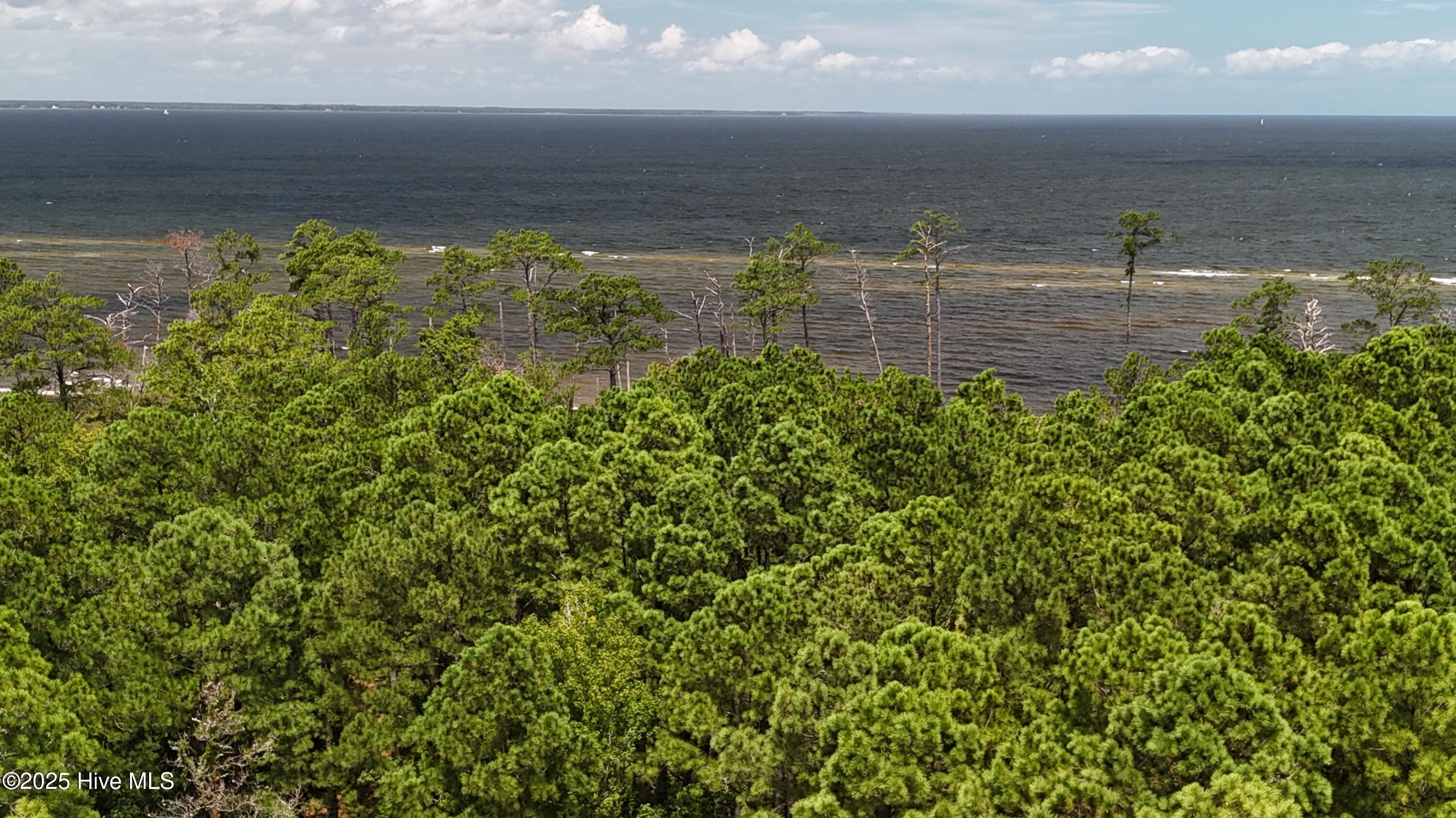 740 Sandy Point Drive Property Photo 10