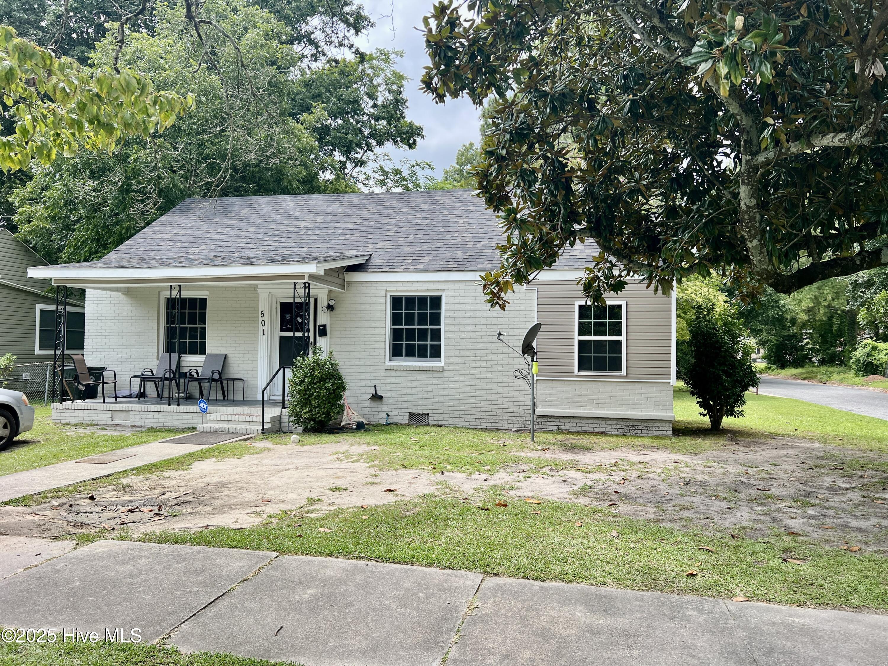 501 S Pineview Avenue Property Photo 1