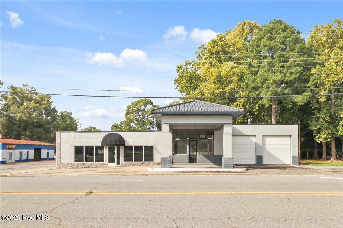 101 Dr Donnie H Jones Jr Boulevard W Property Photo 1