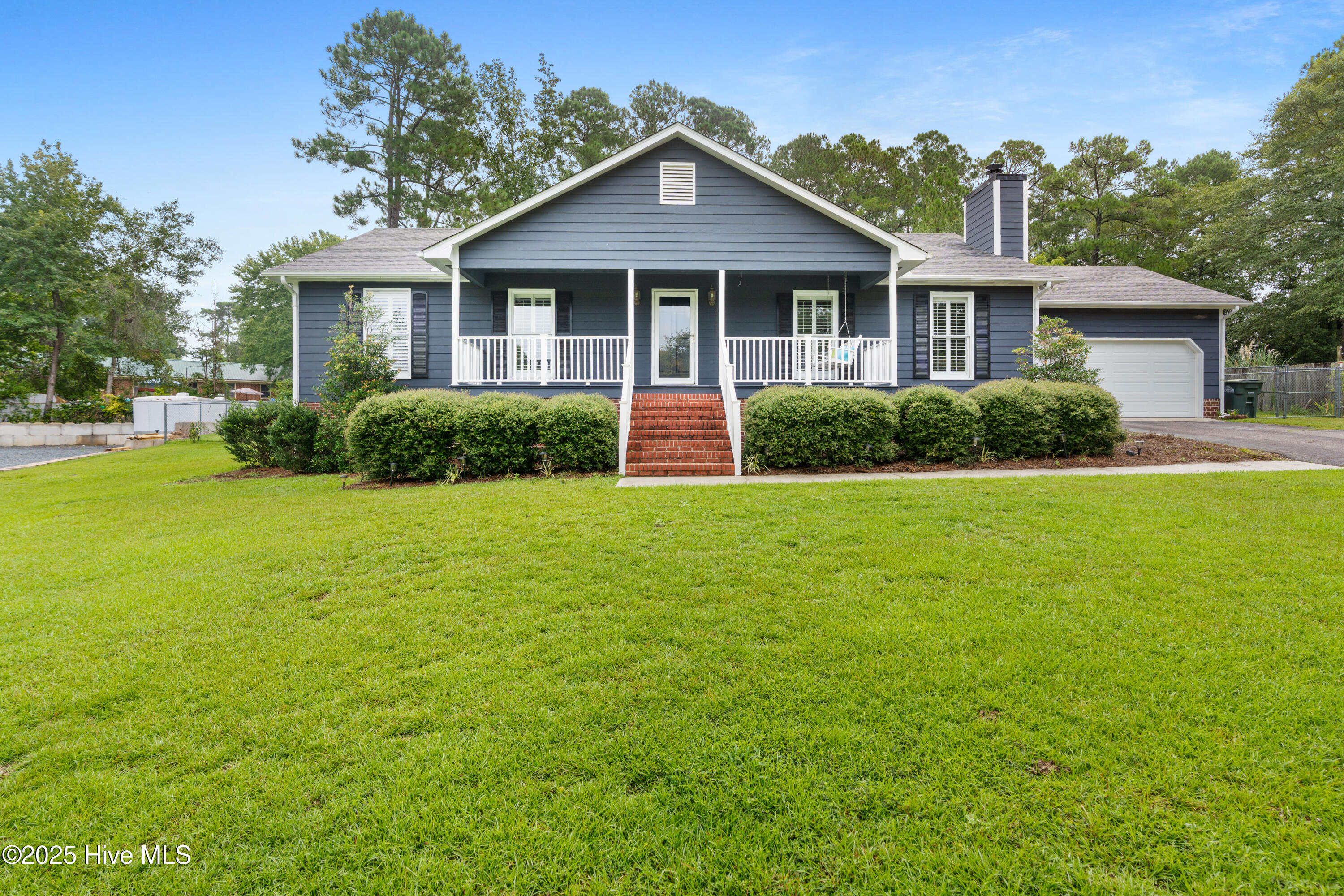 1809 Sandcrest Drive Property Photo 1