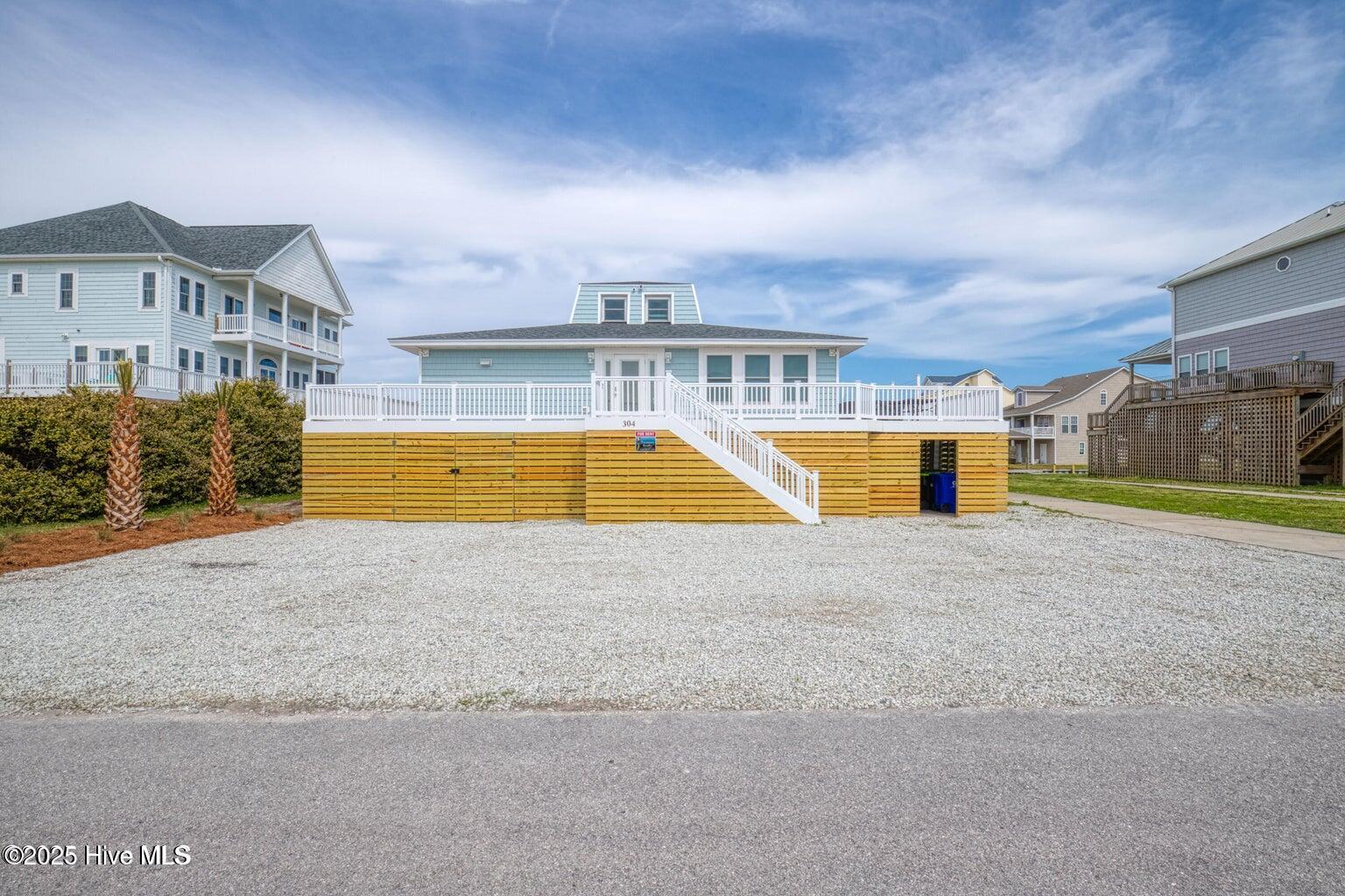 304 Marina Way Property Photo 1