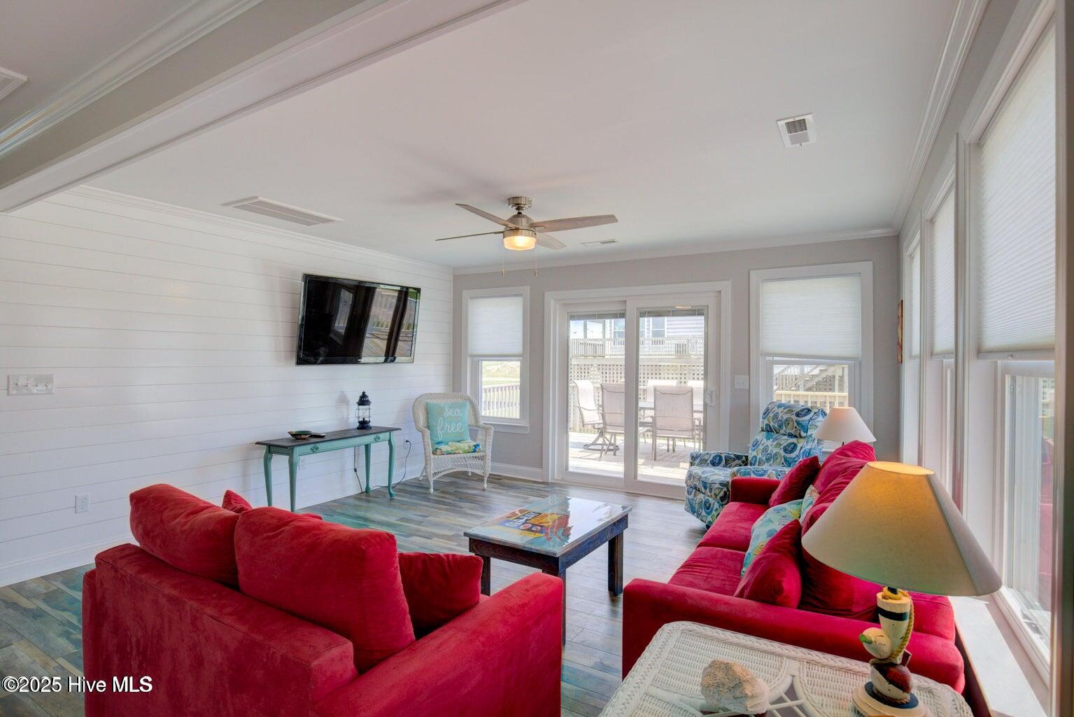 304 Marina Way Property Photo 10