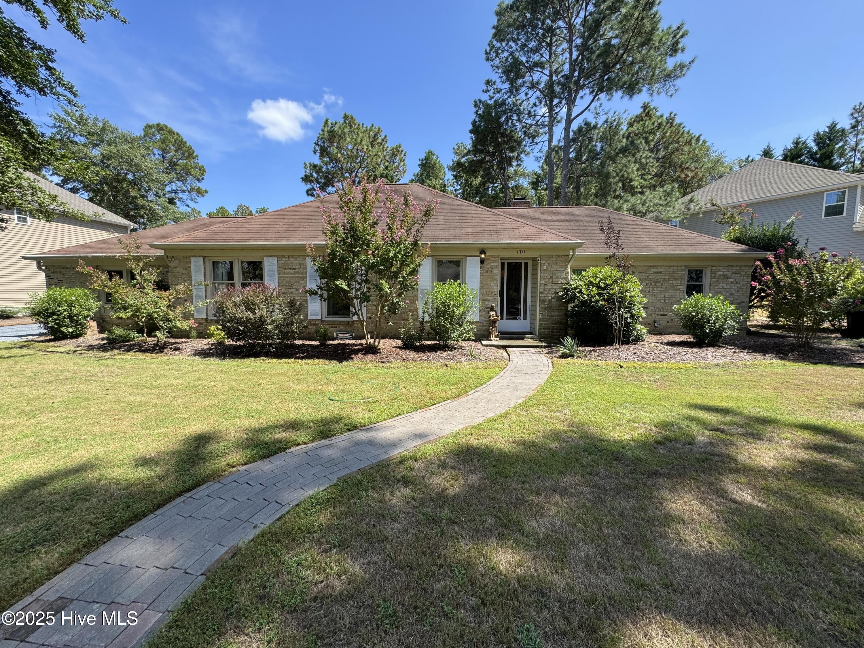 170 Adams Circle Property Photo 1