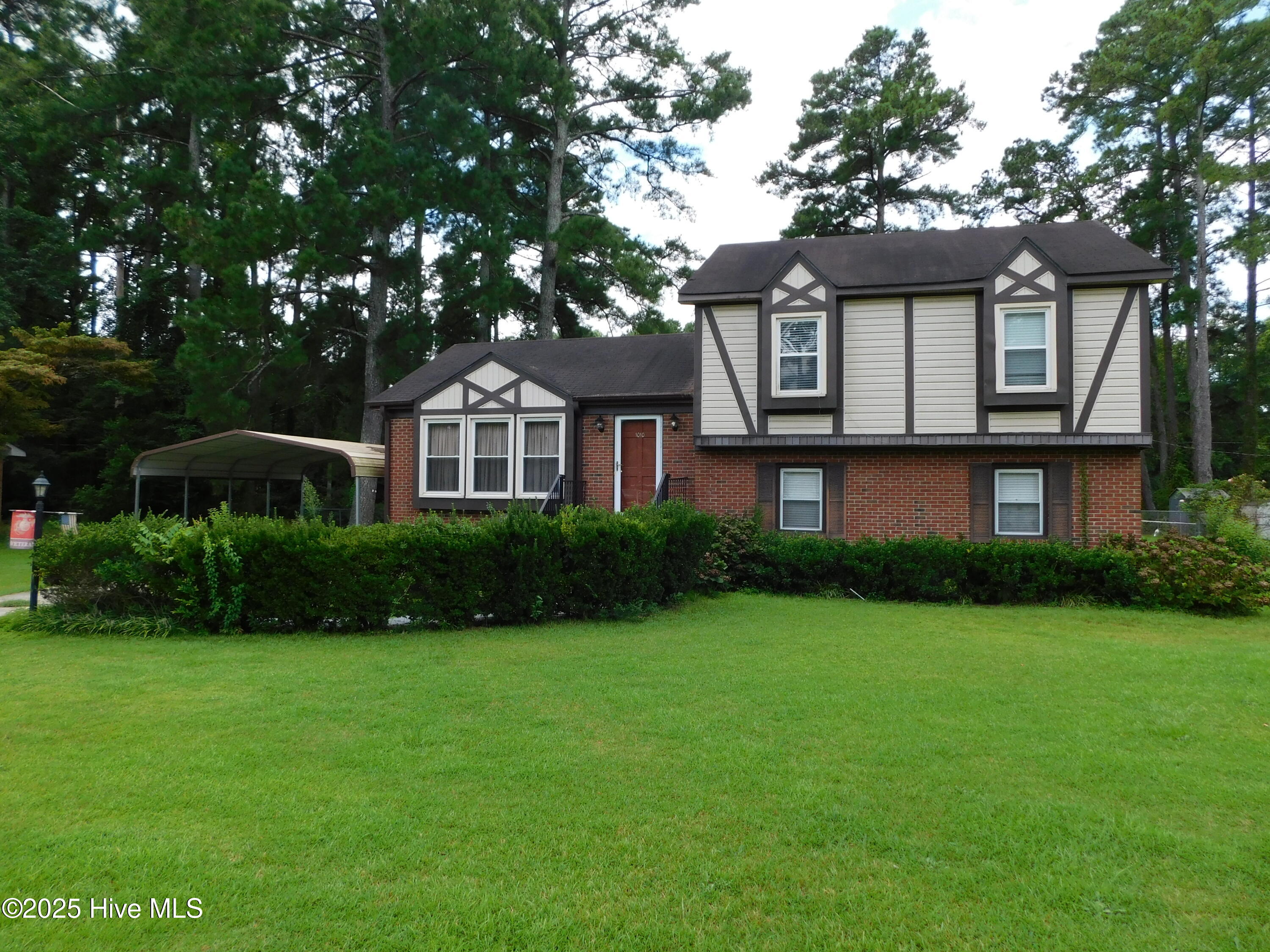 1010 W Scotsdale Road Property Photo 1
