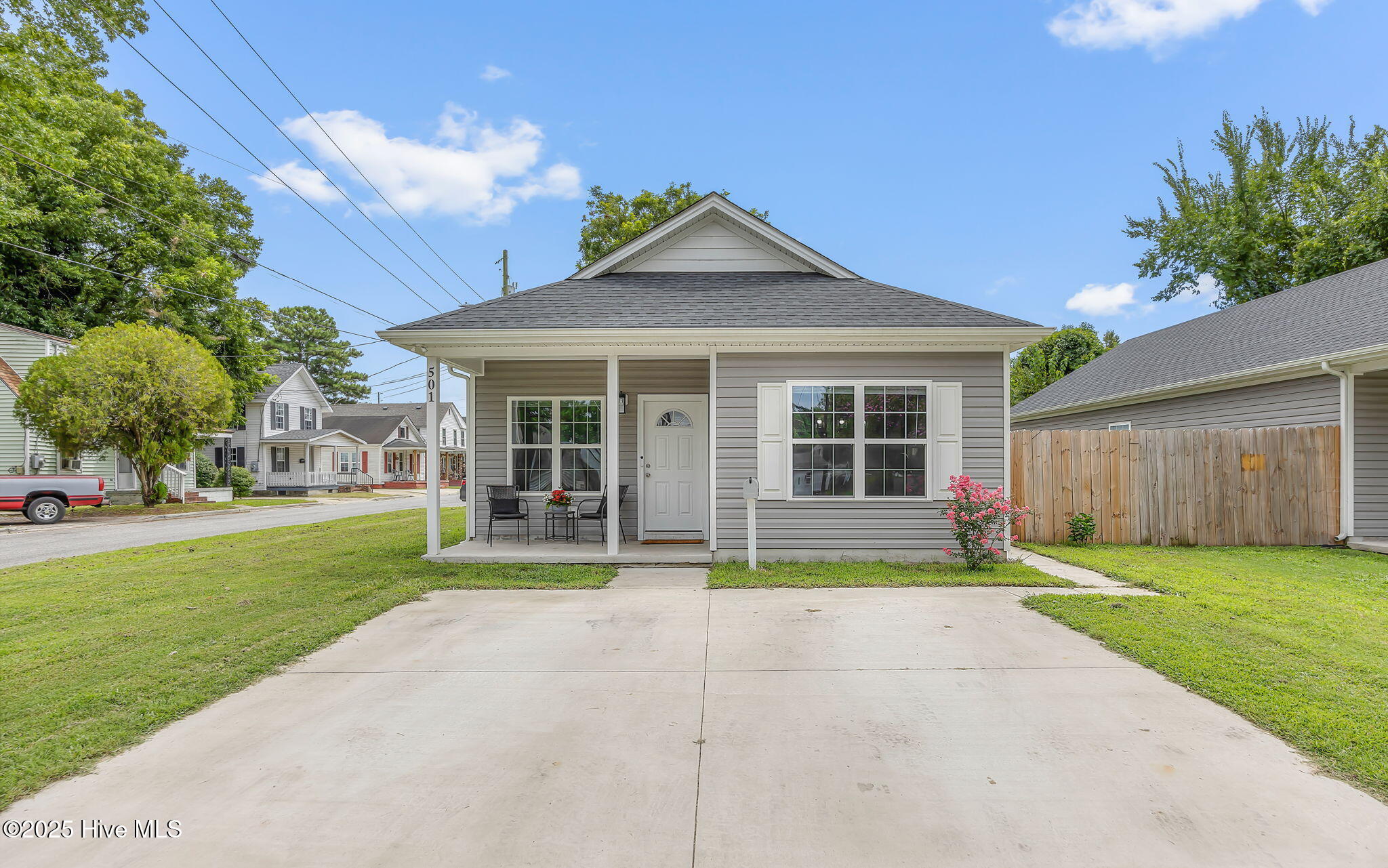 501 Roanoke Avenue Property Photo 1