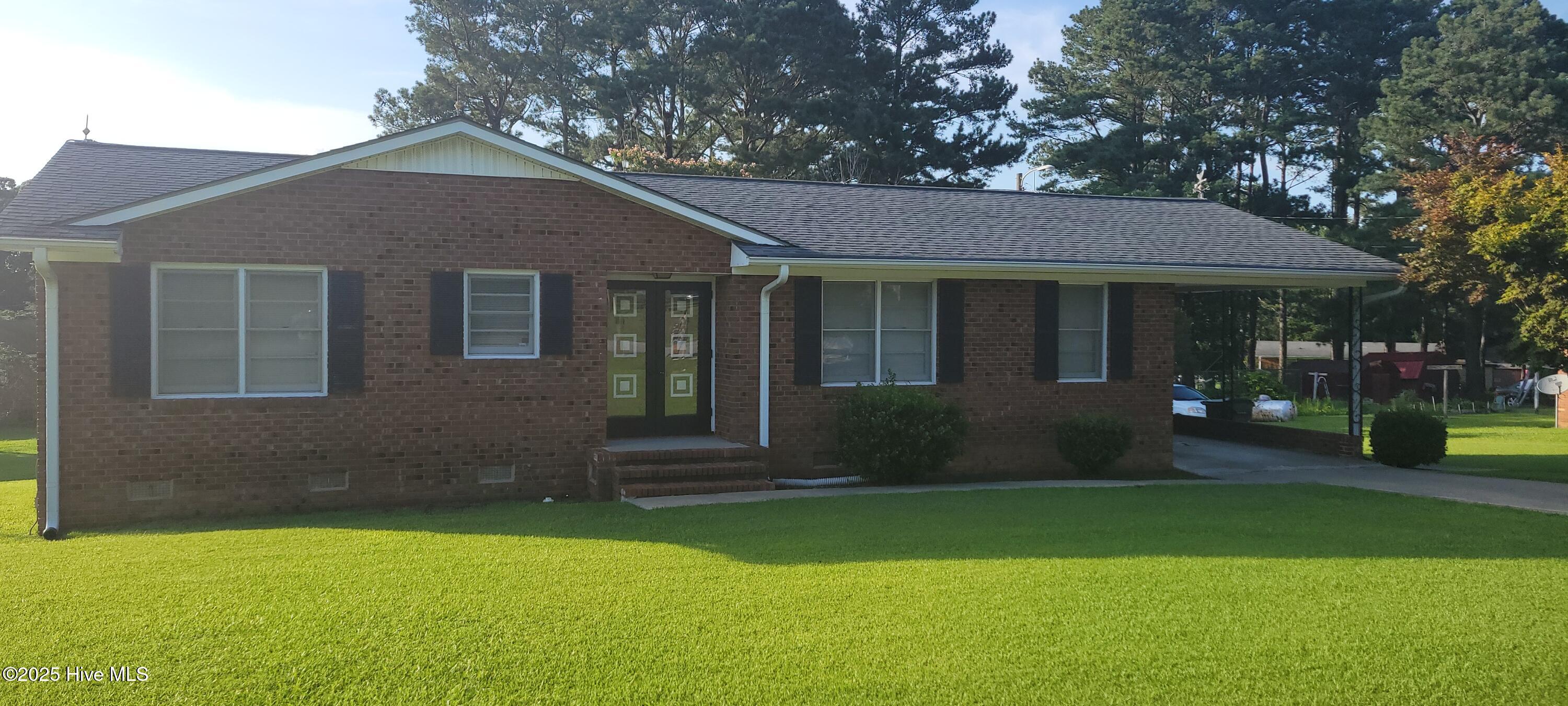 102 Carver Drive Property Photo 1