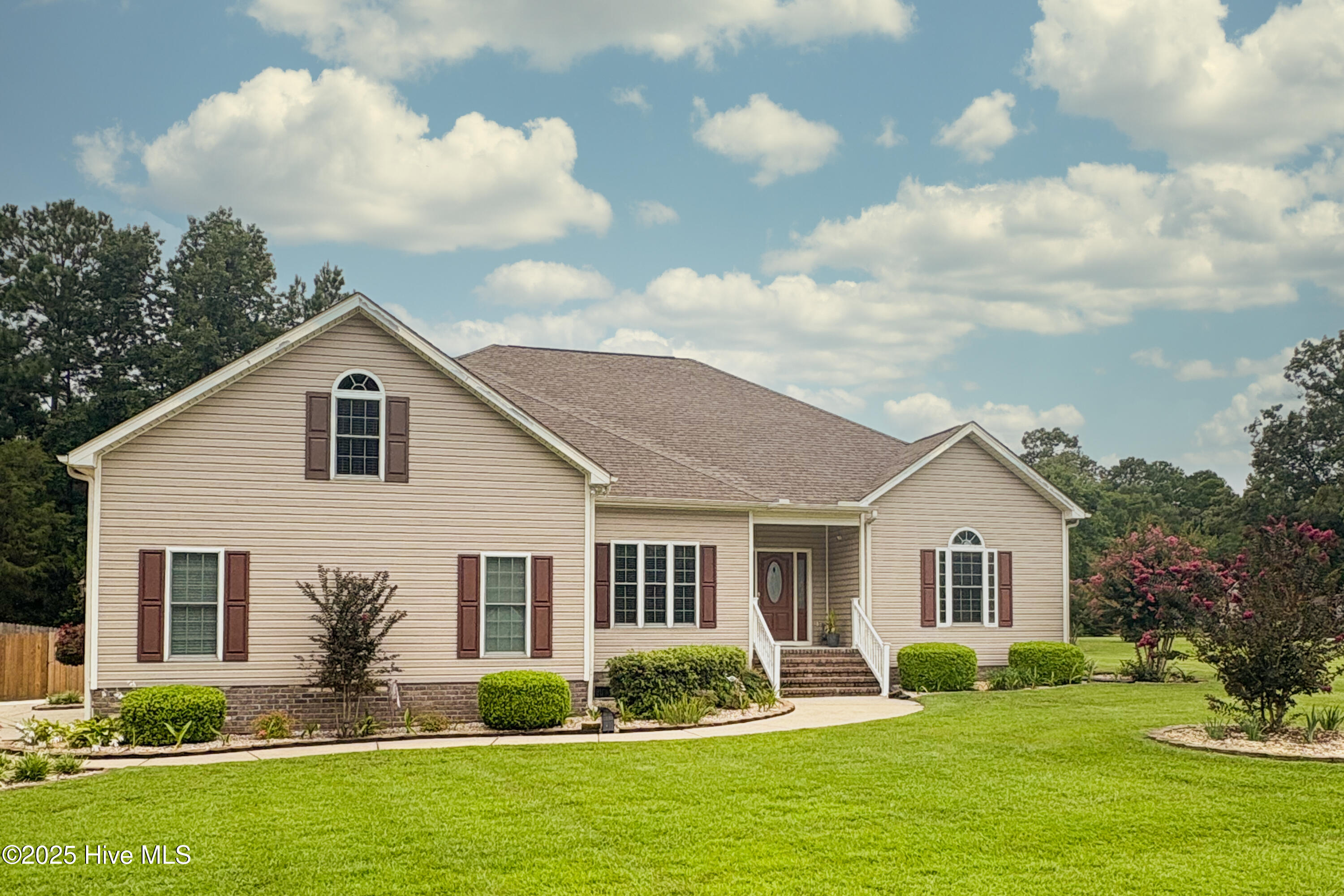 100 Dobbs Spaight Road Property Photo 1
