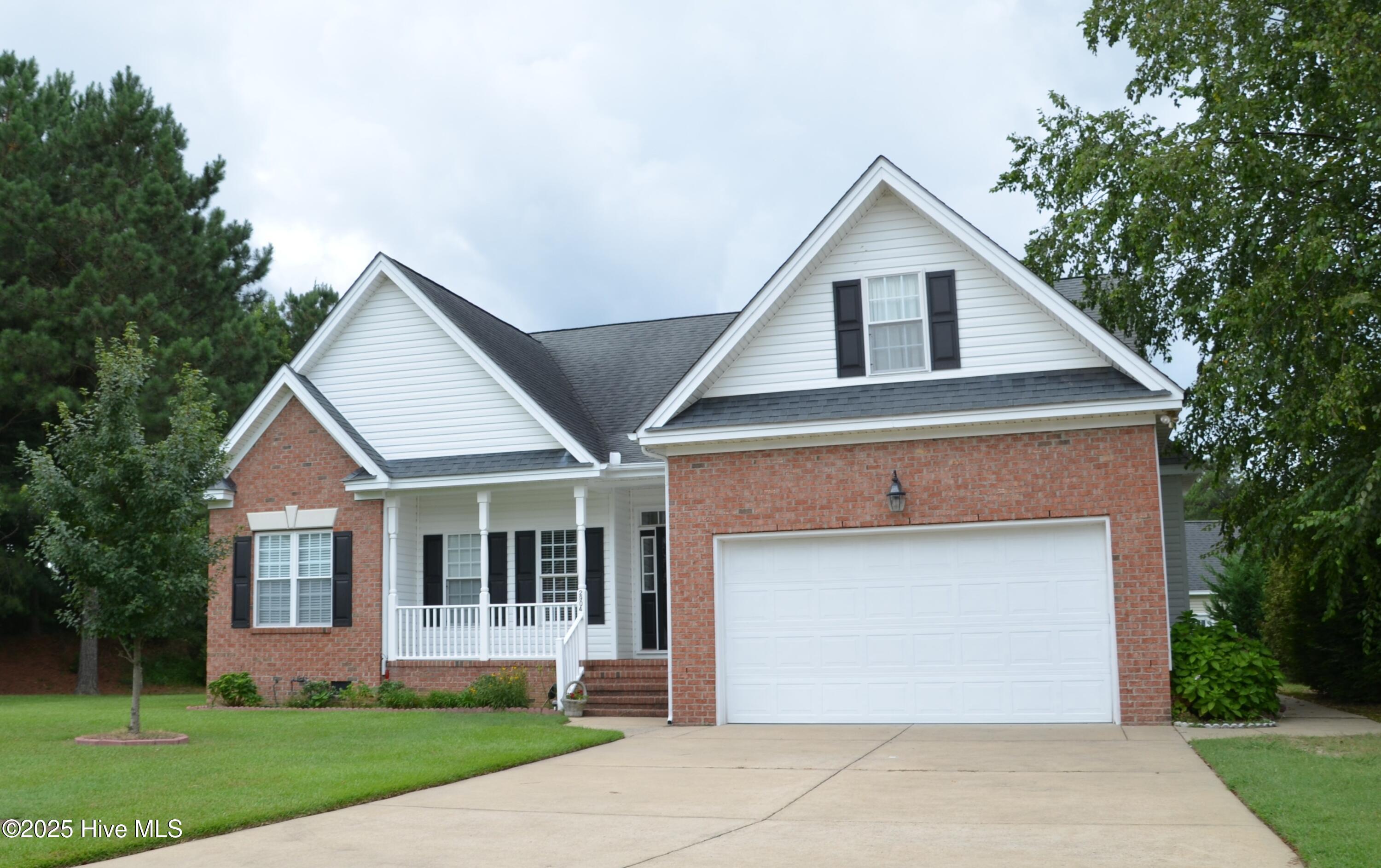 2904 Woods Walk Way Property Photo 1