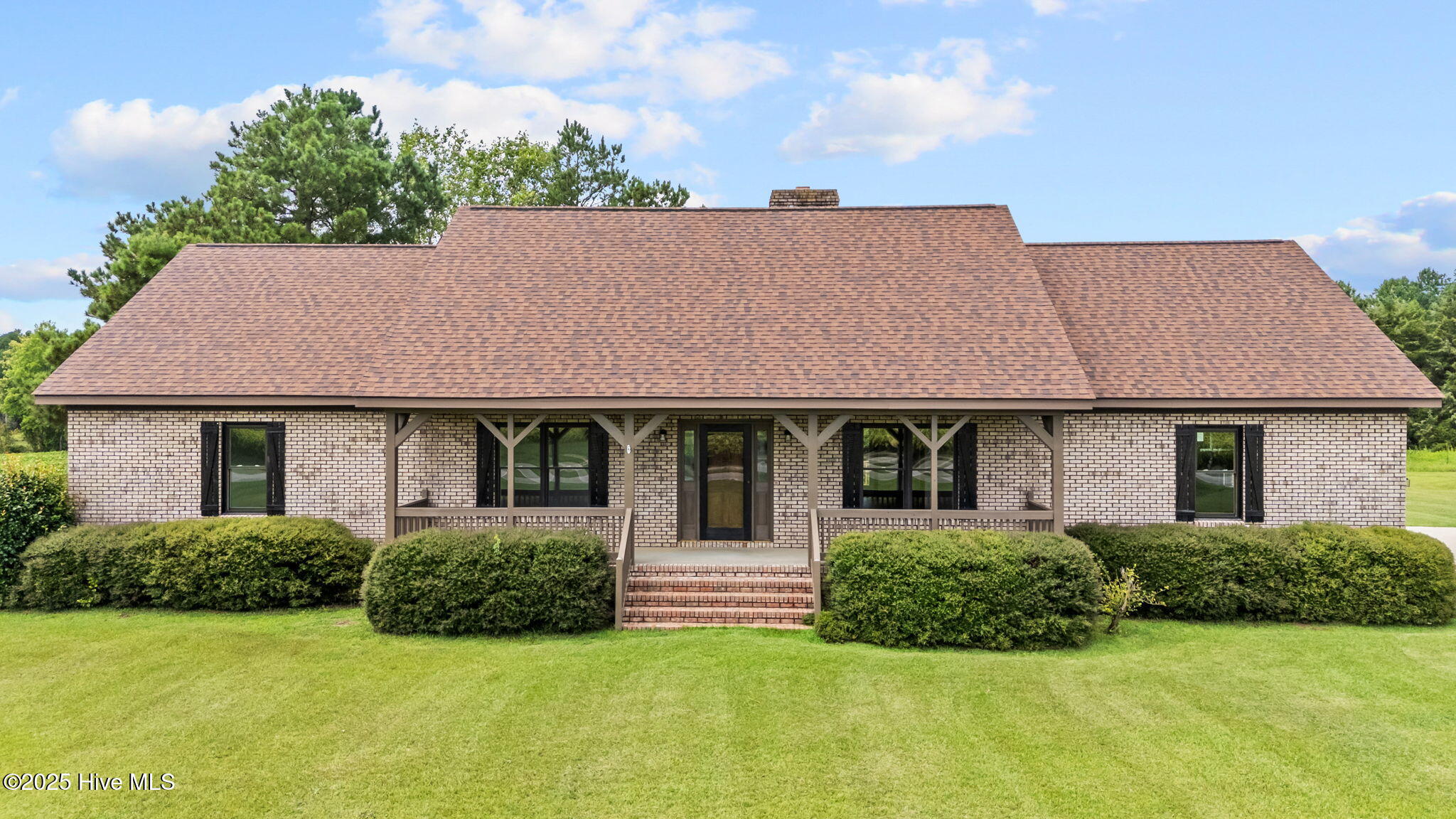 9454 Liles Road Property Photo 1